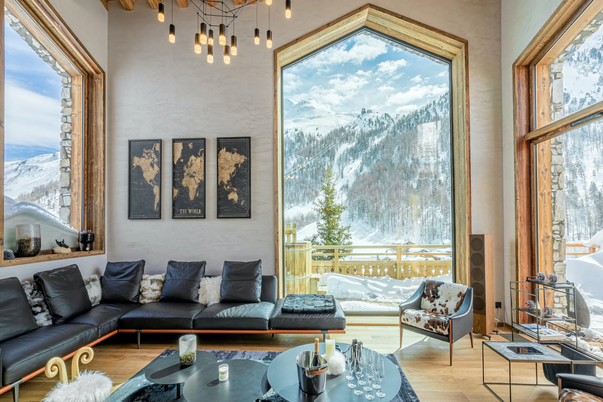 Le Fornet Luxury Alpine Retreat with Indoor Pool — photograph 3