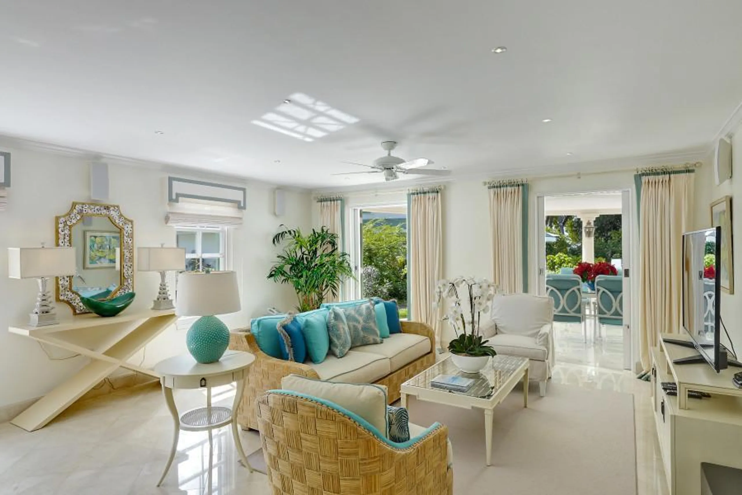 Barbados Majestic Villa with Breathtaking Views of the Caribbean Sea — photograph 7
