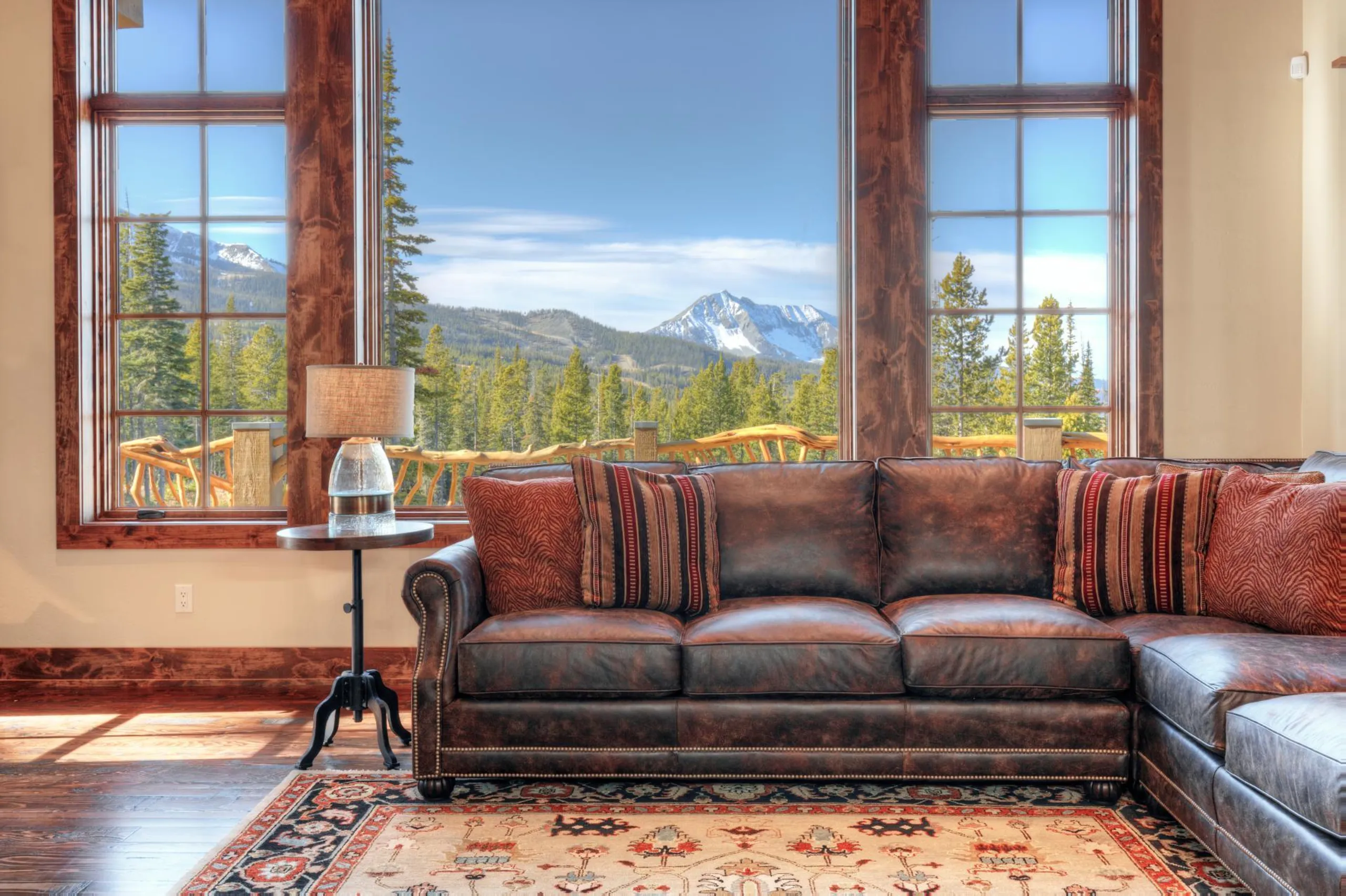 Montana Skyline Chateau with Hot Tub and Stunning Panoramic Views — photograph 4