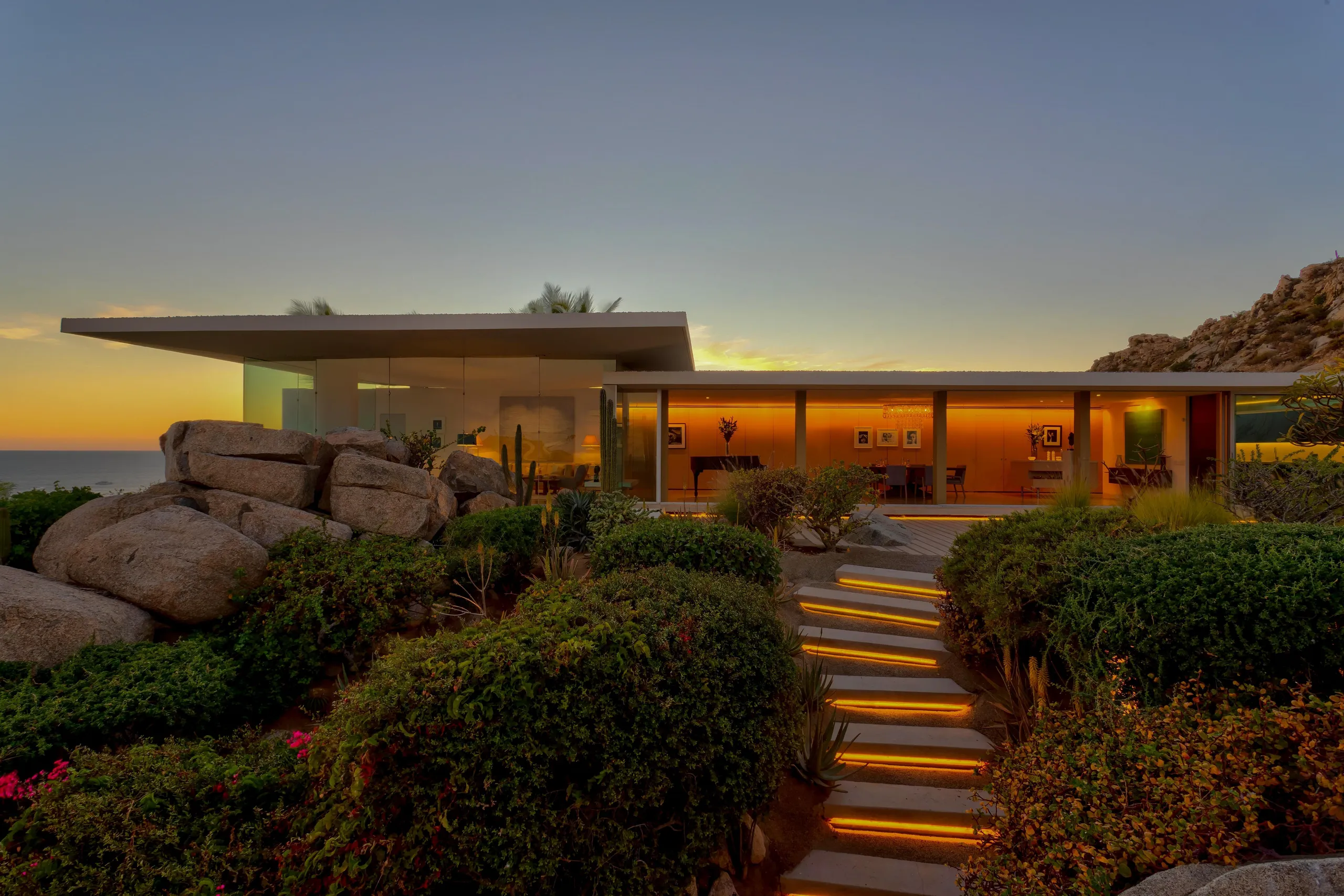 Modern Architectural Masterpiece Estate with Private Pool and Panoramic Ocean Views, Cabo San Lucas