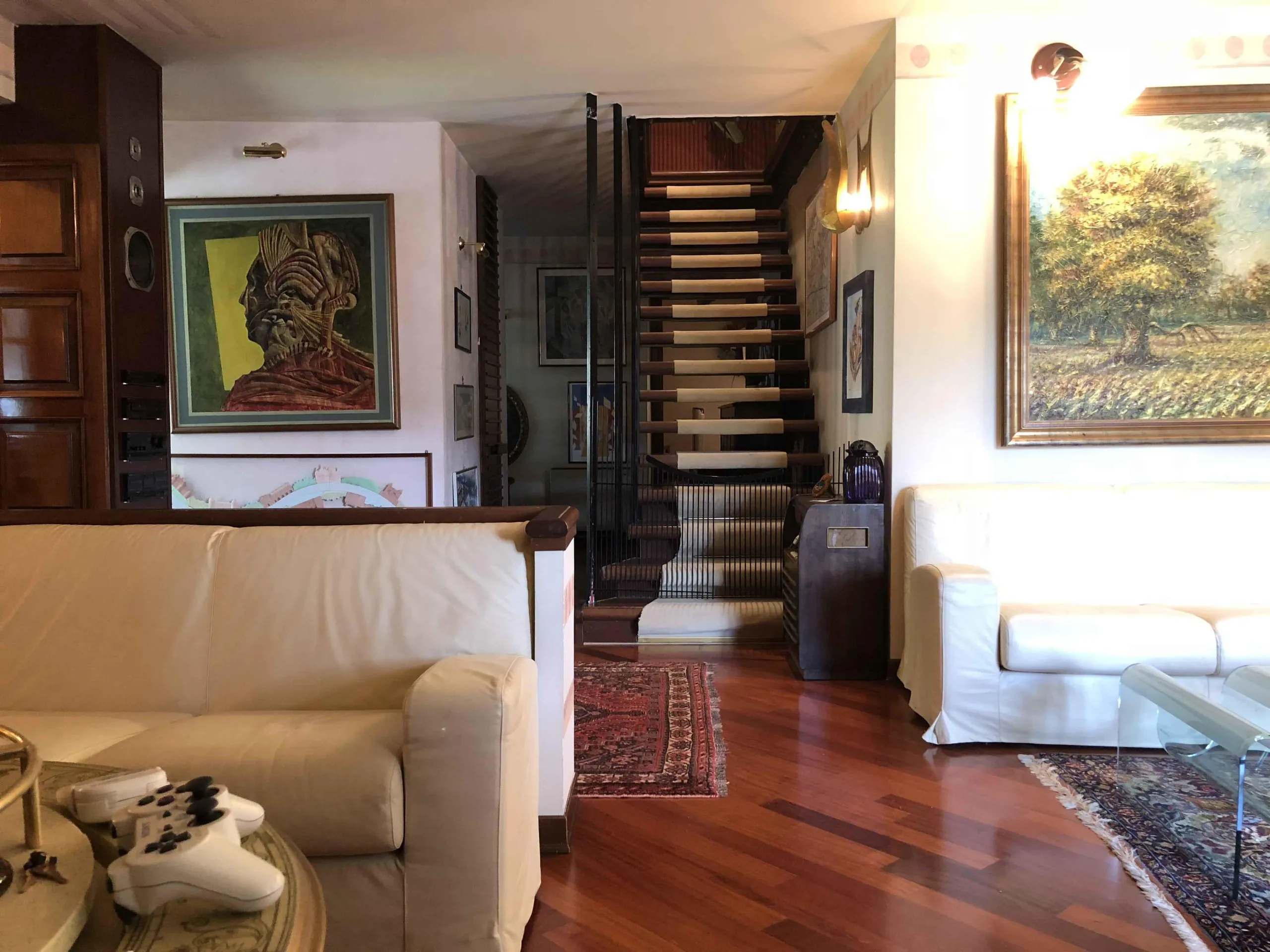 Spacious Villa With Pool And Tennis Court — photograph 6