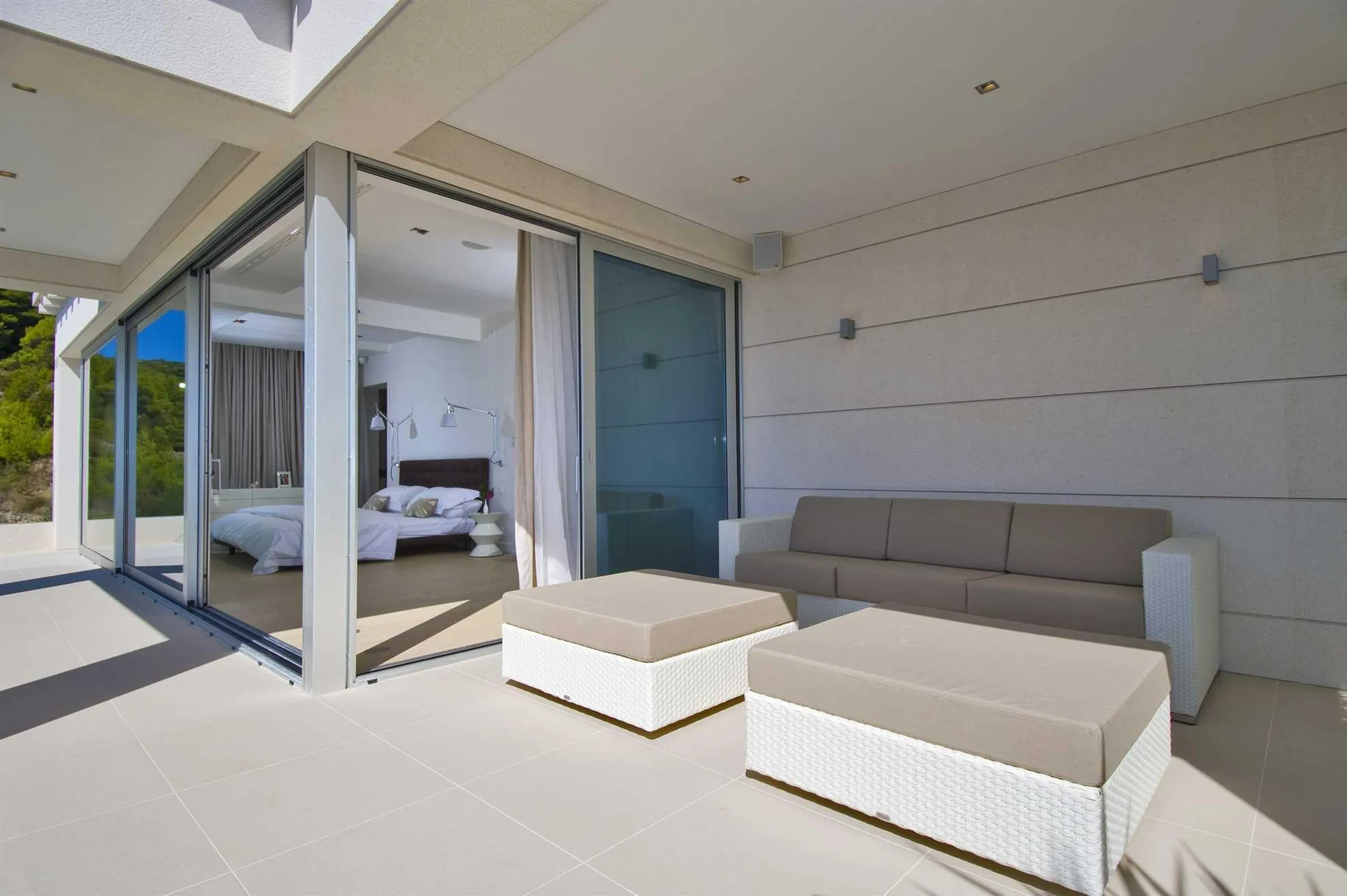 Premium 5-Bedroom Villa with Infinity Pool and Direct Sea Access on Brac Island — photograph 9