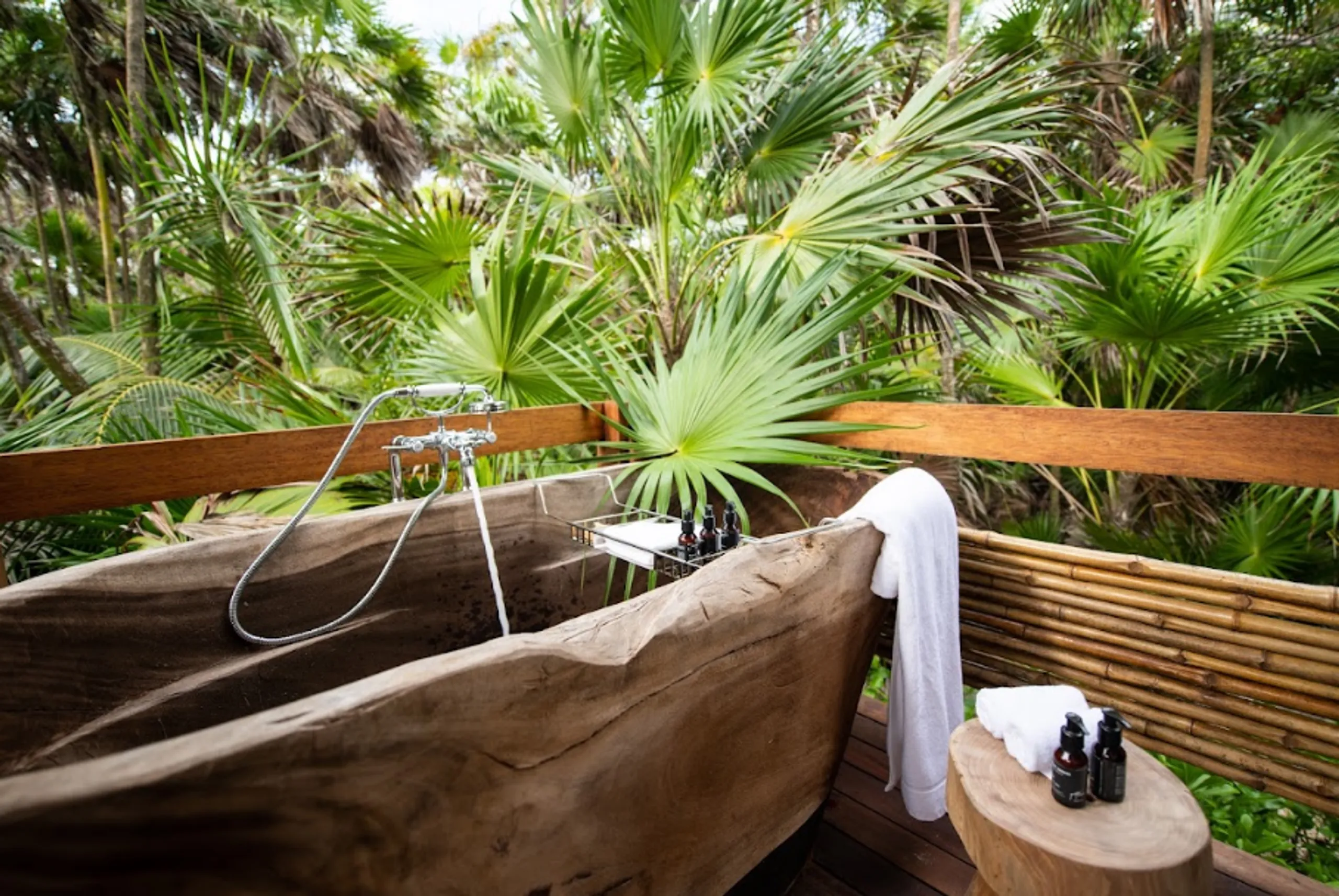 Pristine Beachfront Villa with Infinity Pool and Breathtaking Biosphere Views — photograph 12