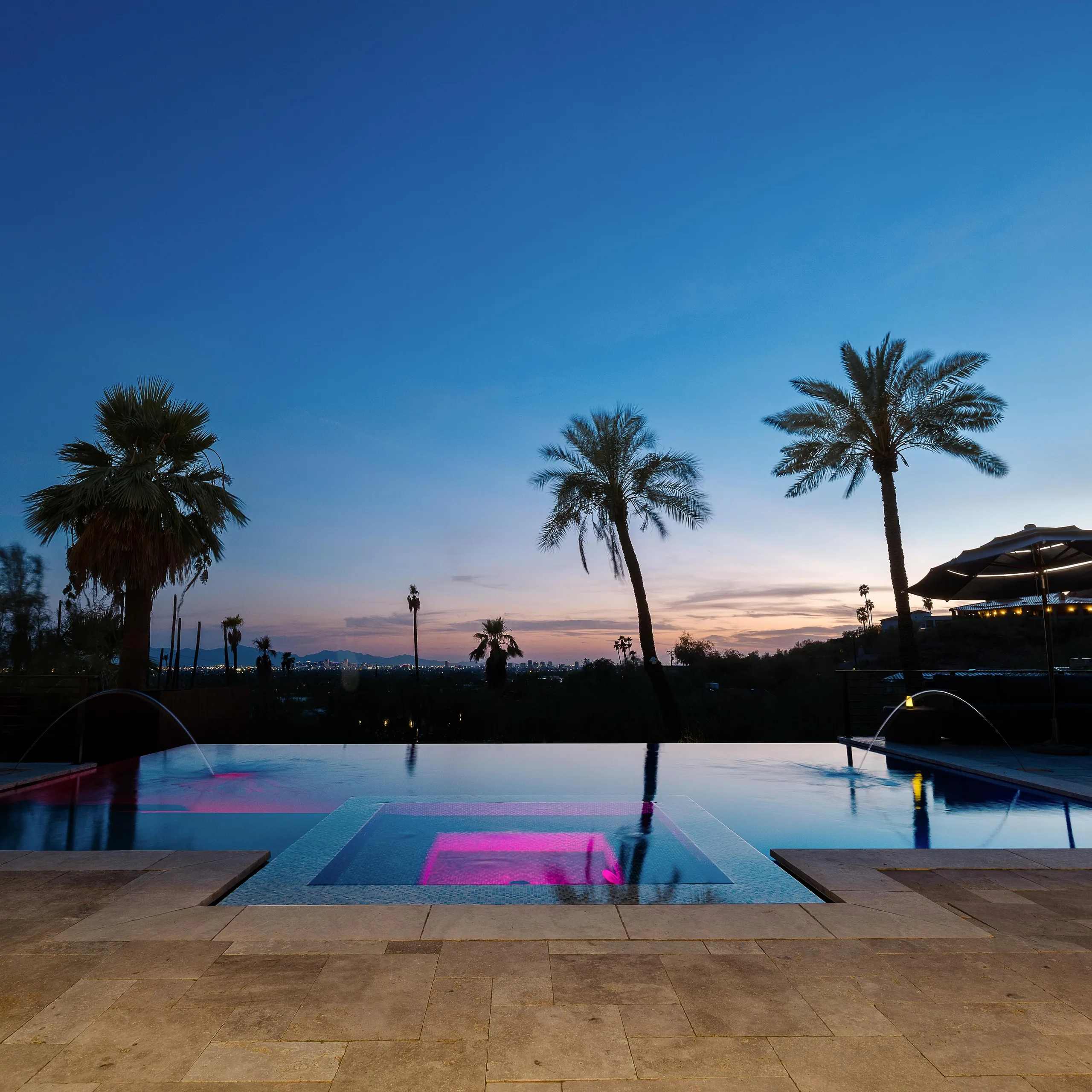 Elegant 5,500 Sq. Ft. Phoenix Villa with Private Heated Pool, and City Views — photograph 4