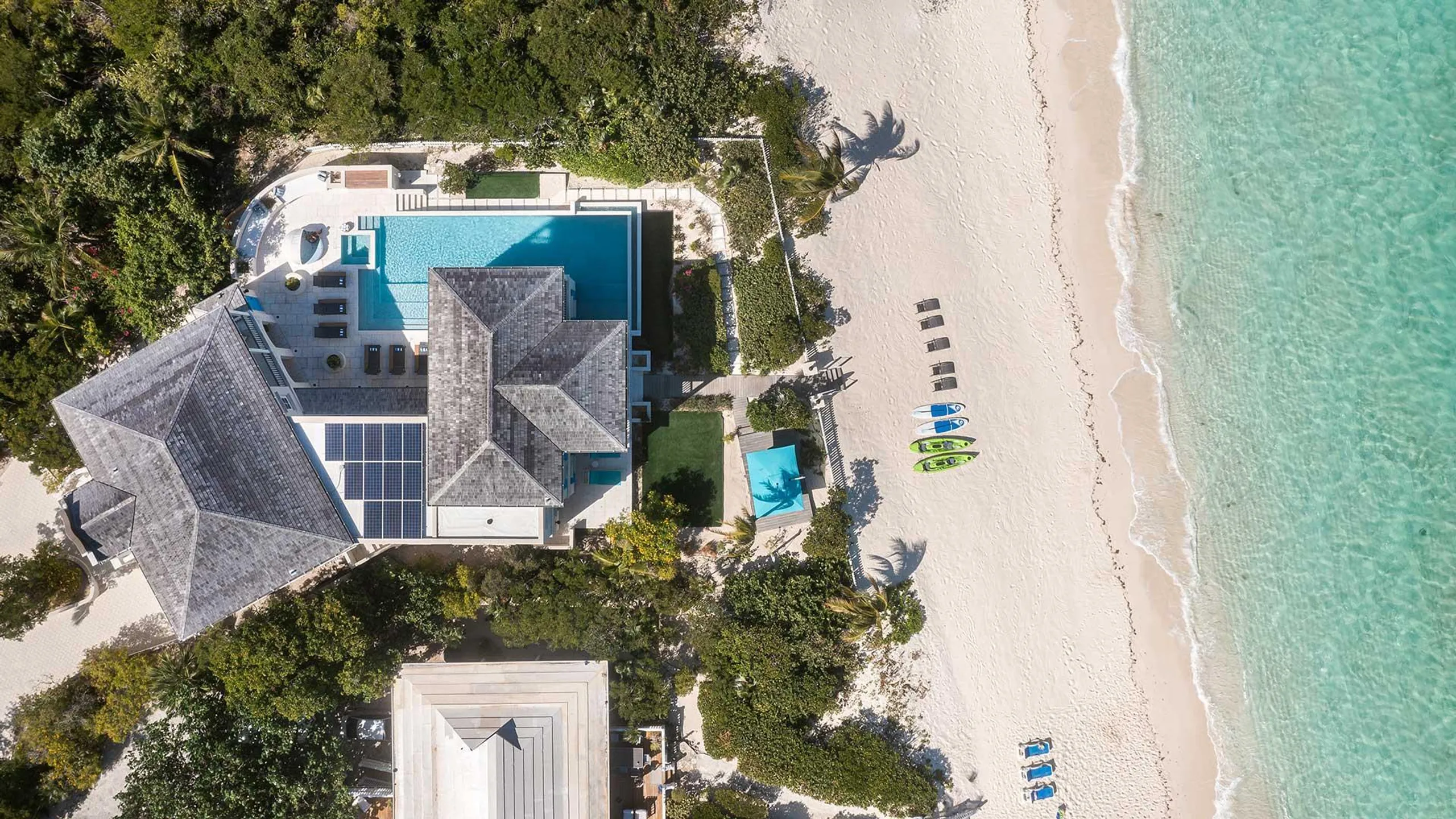 Island Elegance at this Luxury Villa in Grace Bay's Turtle Cove with Private Pool — photograph 4