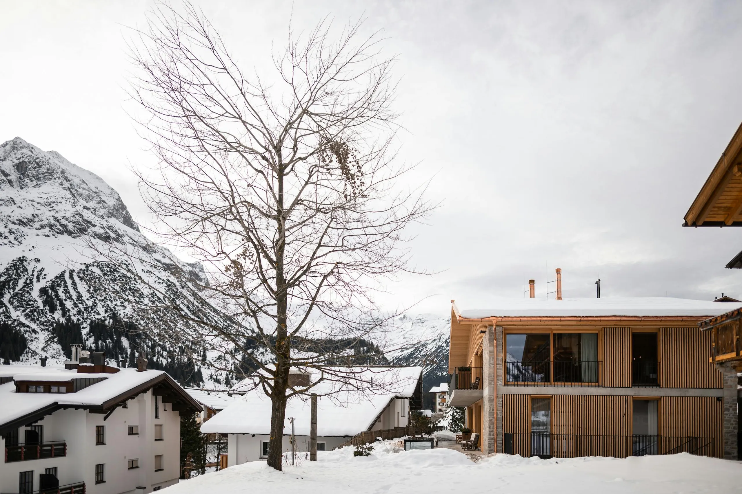 Luxury Lech Chalet with Home Theater and Game Room — photograph 9