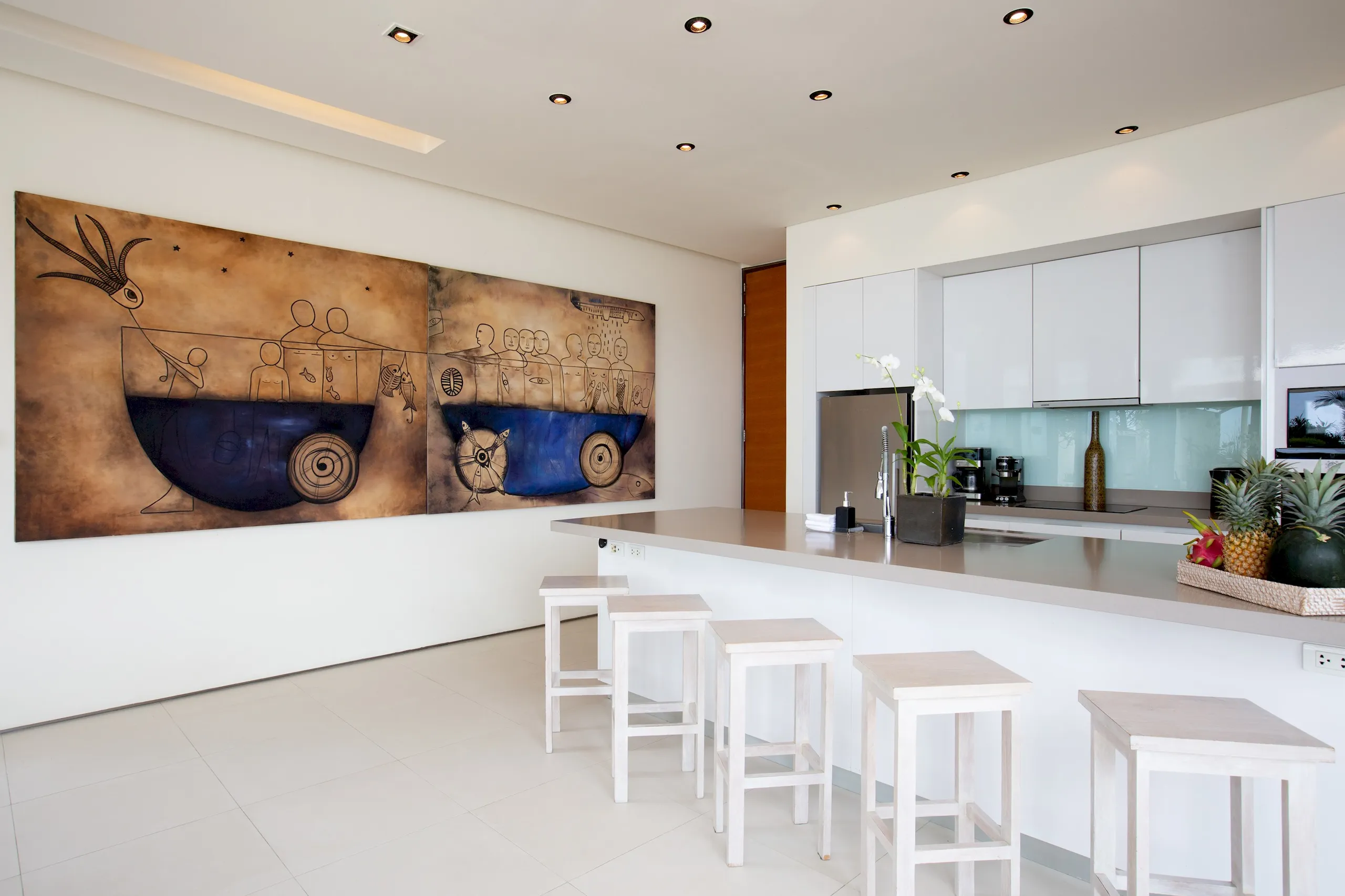 Rejuvenating Tropical Retreat with Stunning Views — photograph 10
