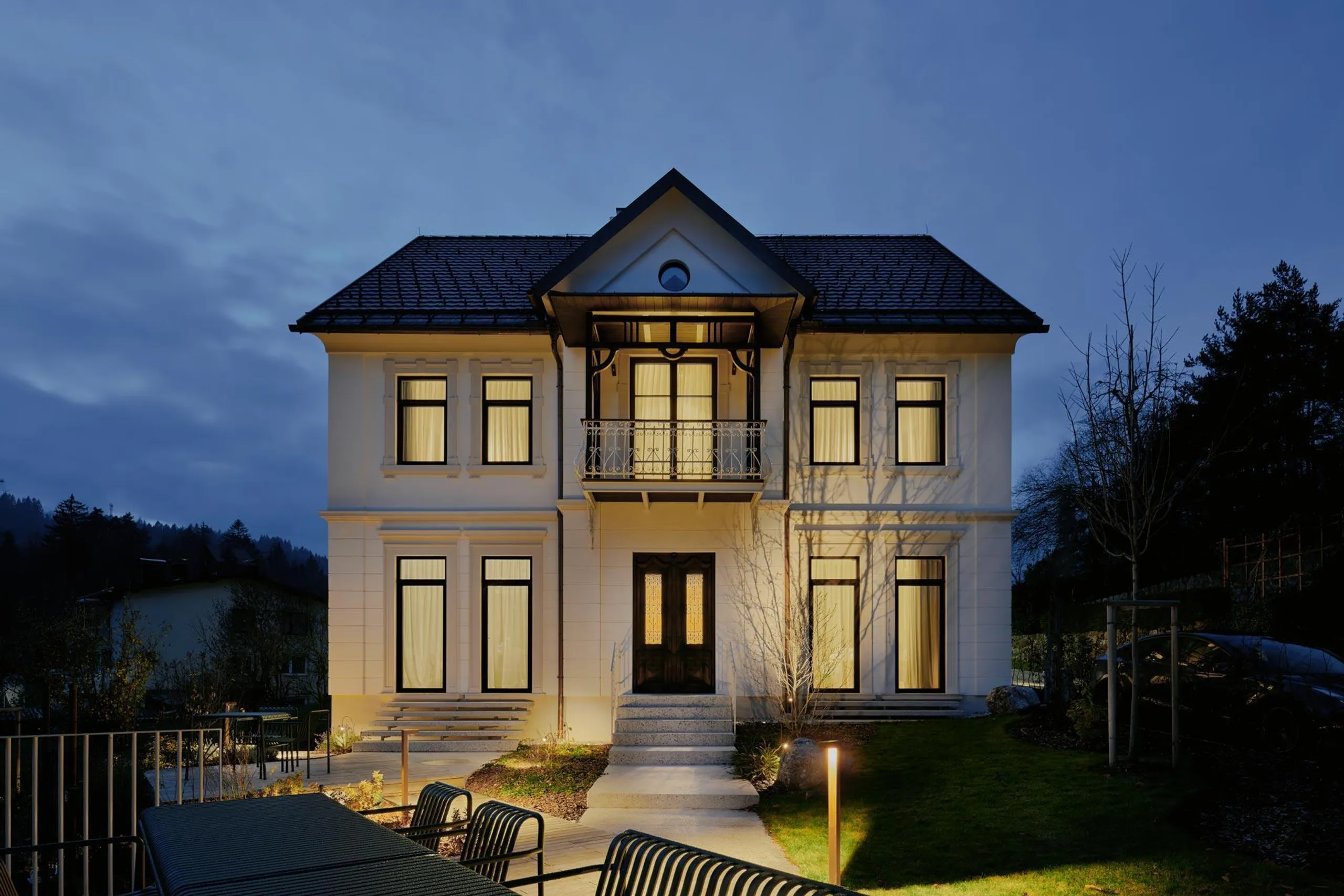Villa setting in Central France