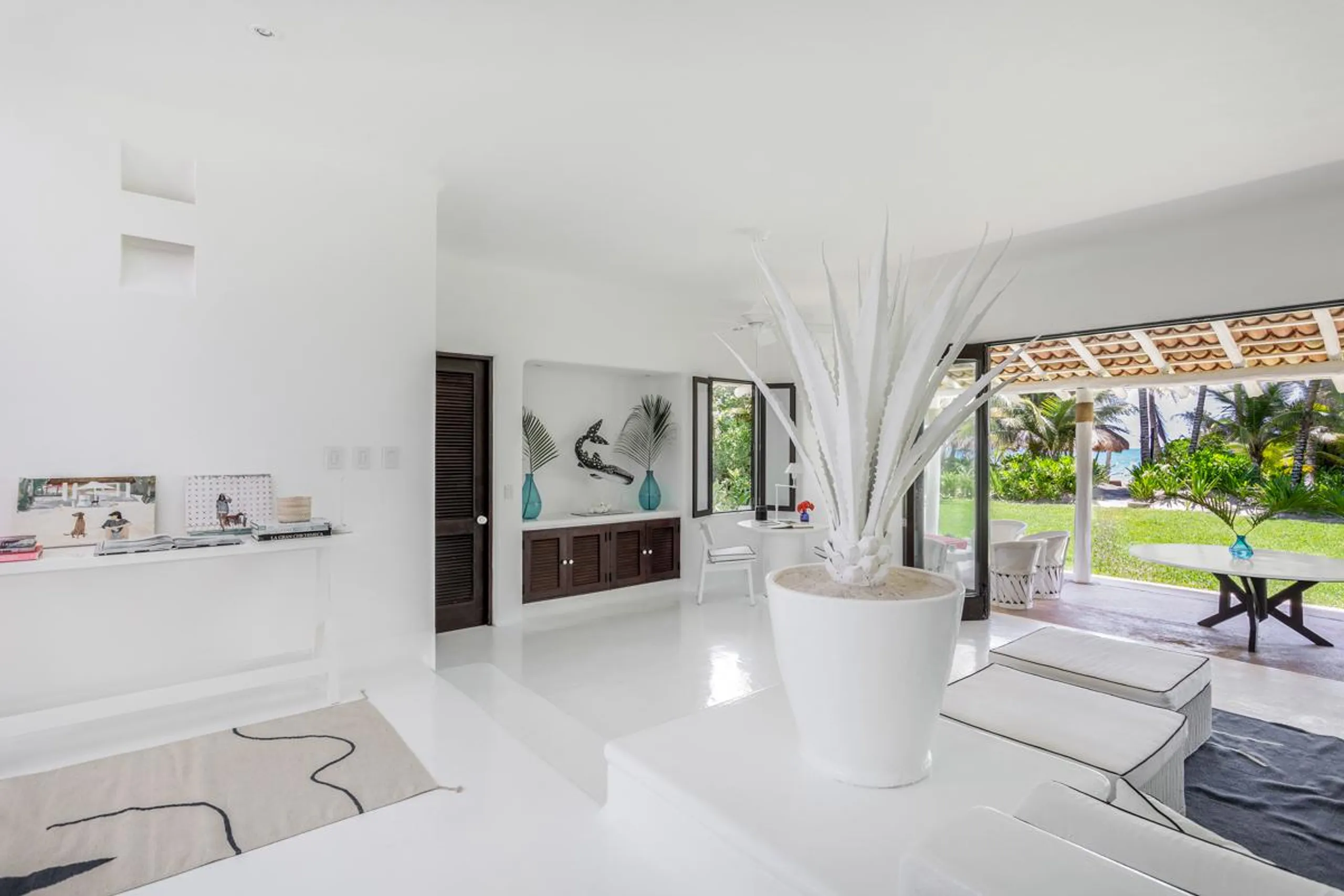 First Class Villa with Pool and  Panoramic Beach Views — photograph 7