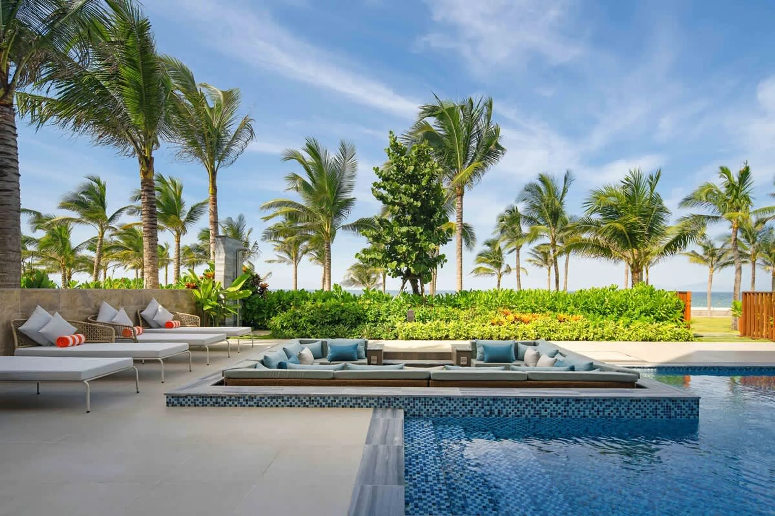 High-end Charm in Danang with Pristine Shoreline — photograph 5