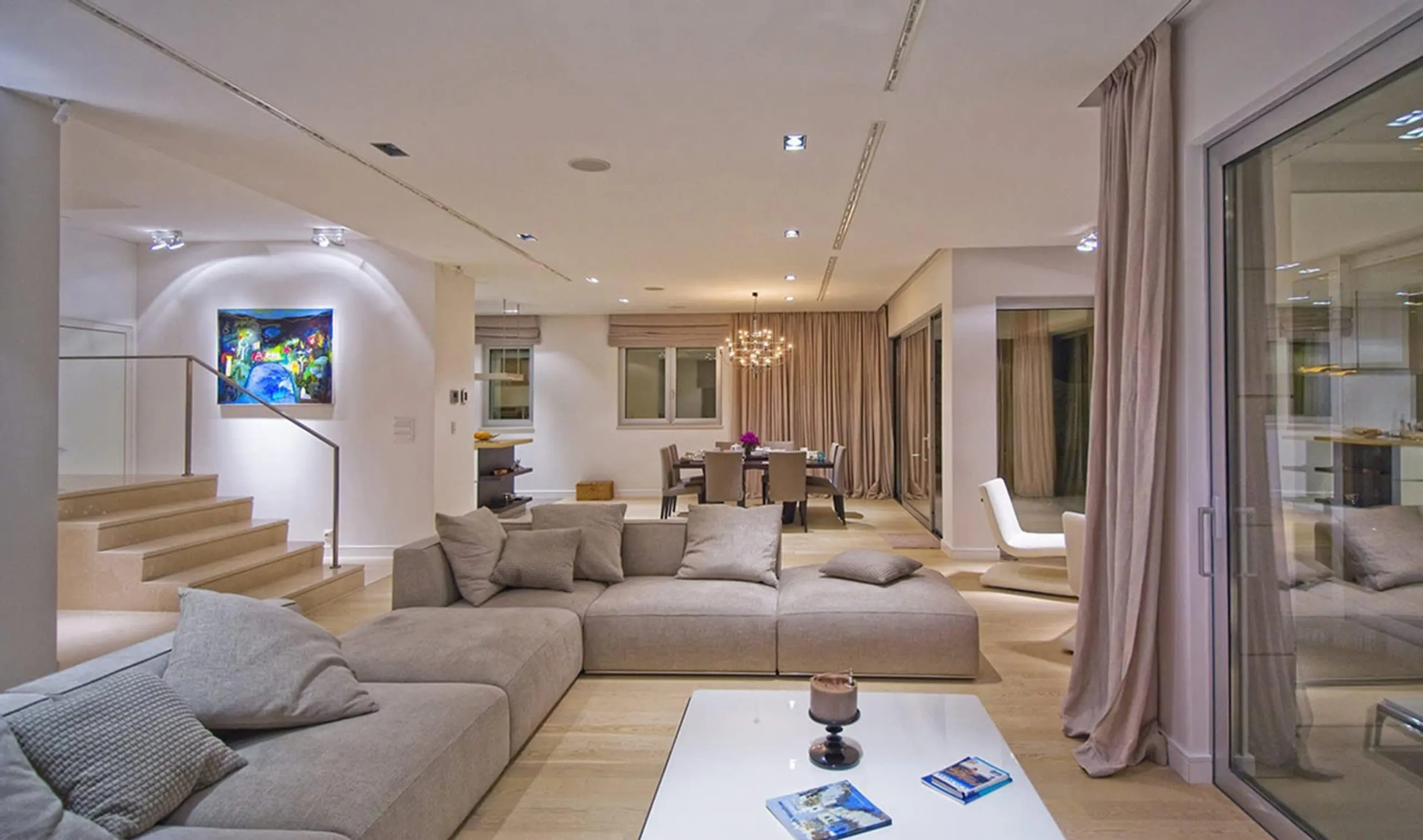 High End Waterfront Villa With Jacuzzi — photograph 6