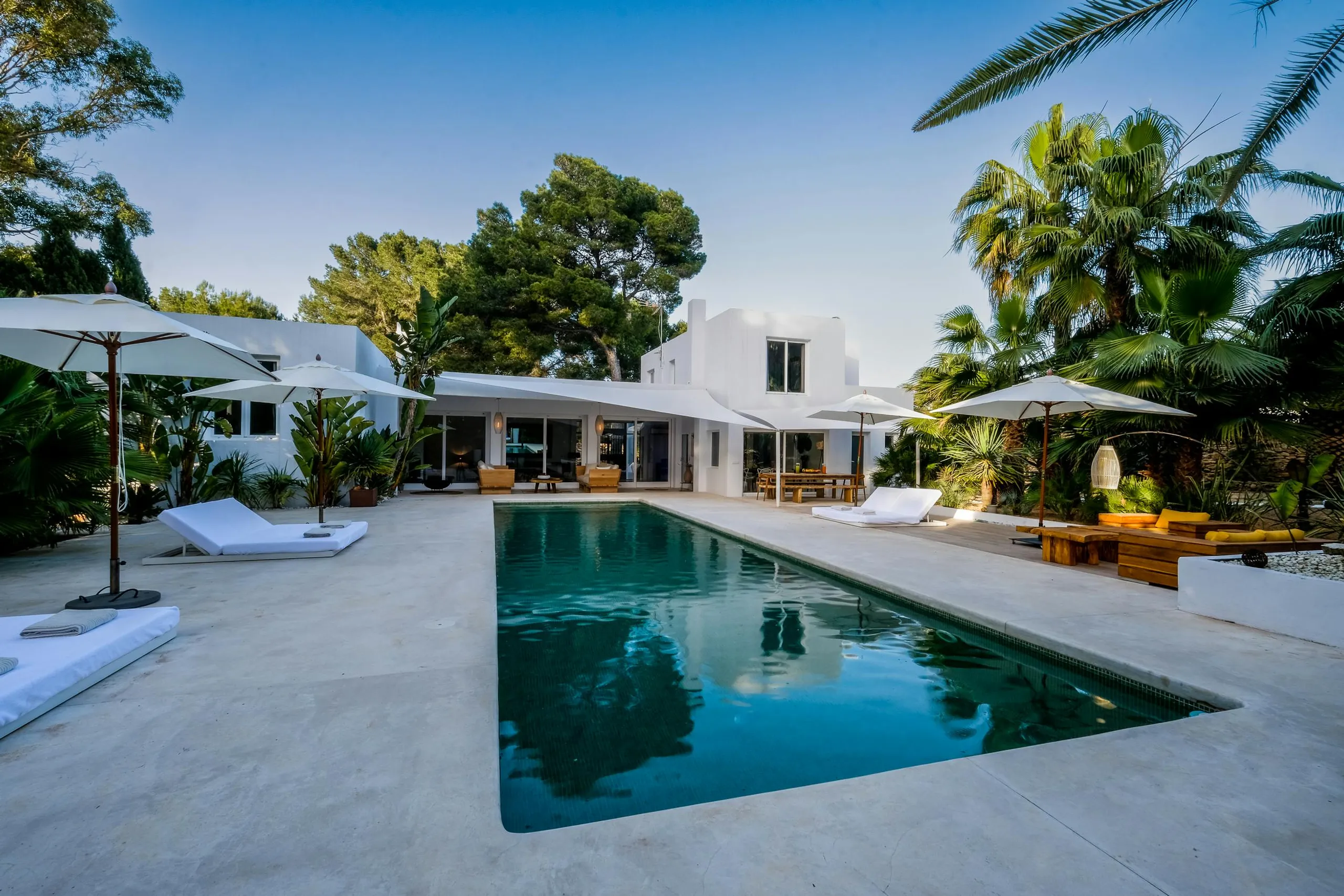 Splendid Spanish Villa in Ibiza with Private Pool and Firepit, Ibiza