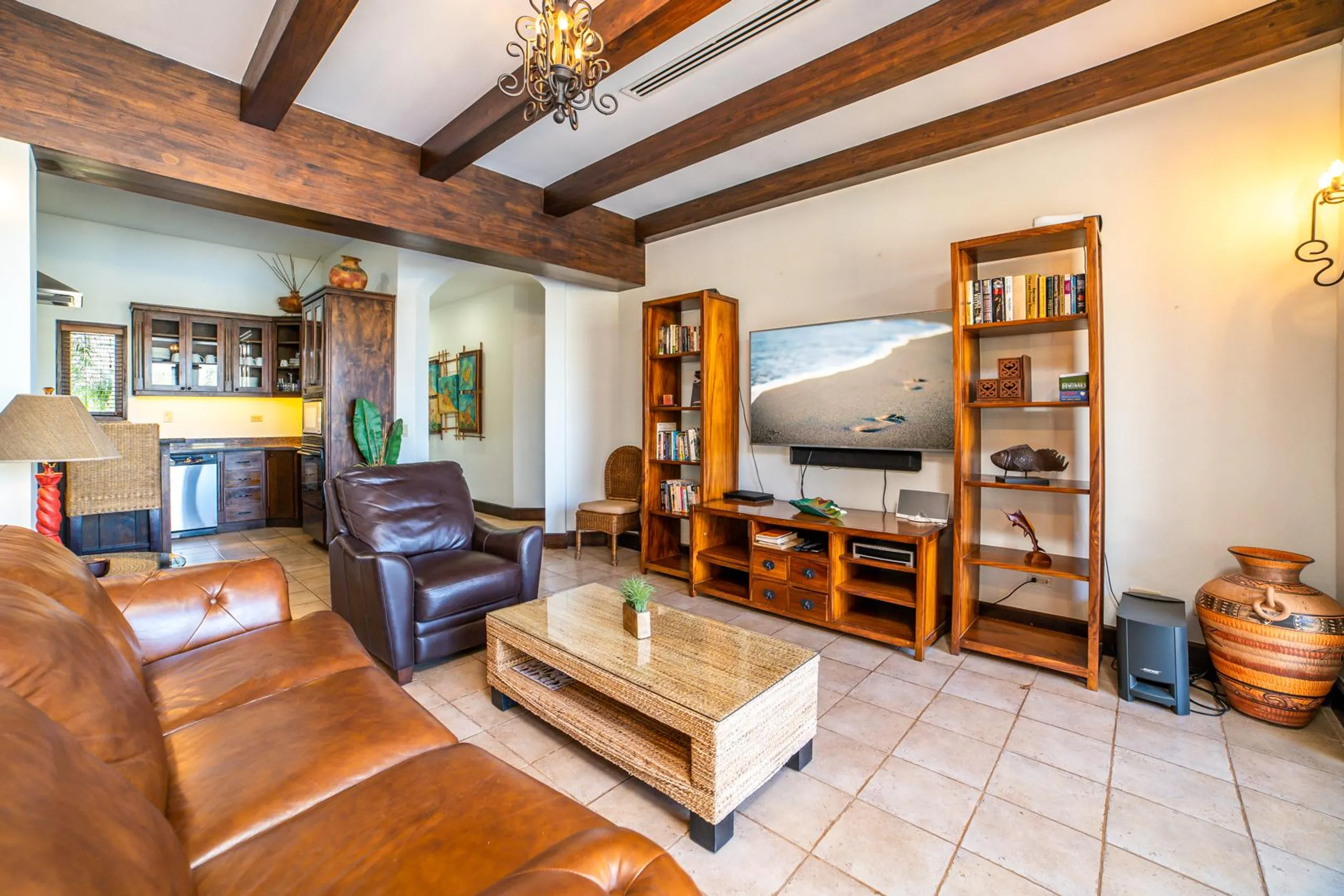 Perfect Playa Langosta Estate with Invigorating Pool and Jacuzzi — photograph 10