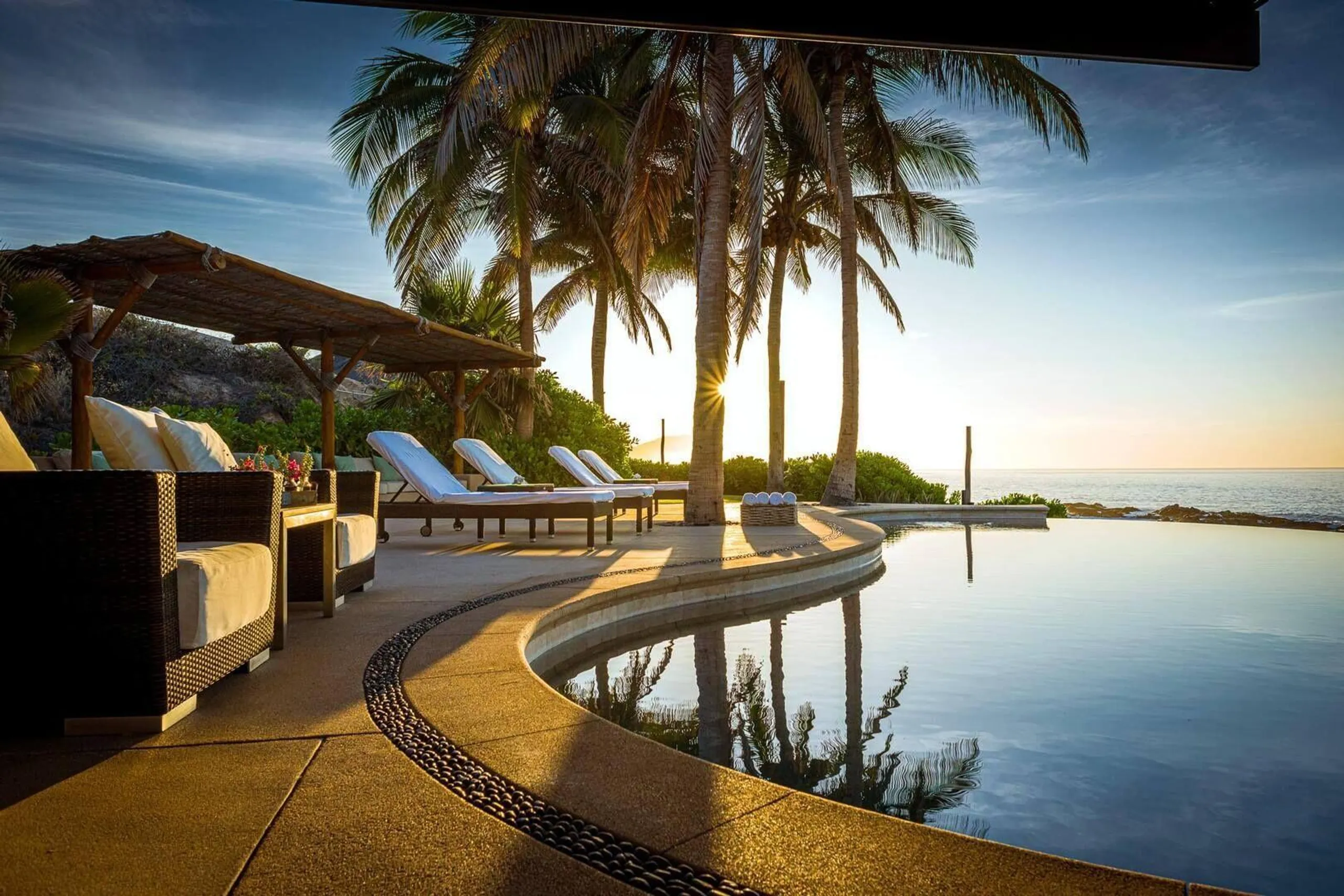 Stunningly Unique Cabo Real Vacation Villa with Infinity Pool, Hot Tub and Incredible Ocean Views — photograph 11