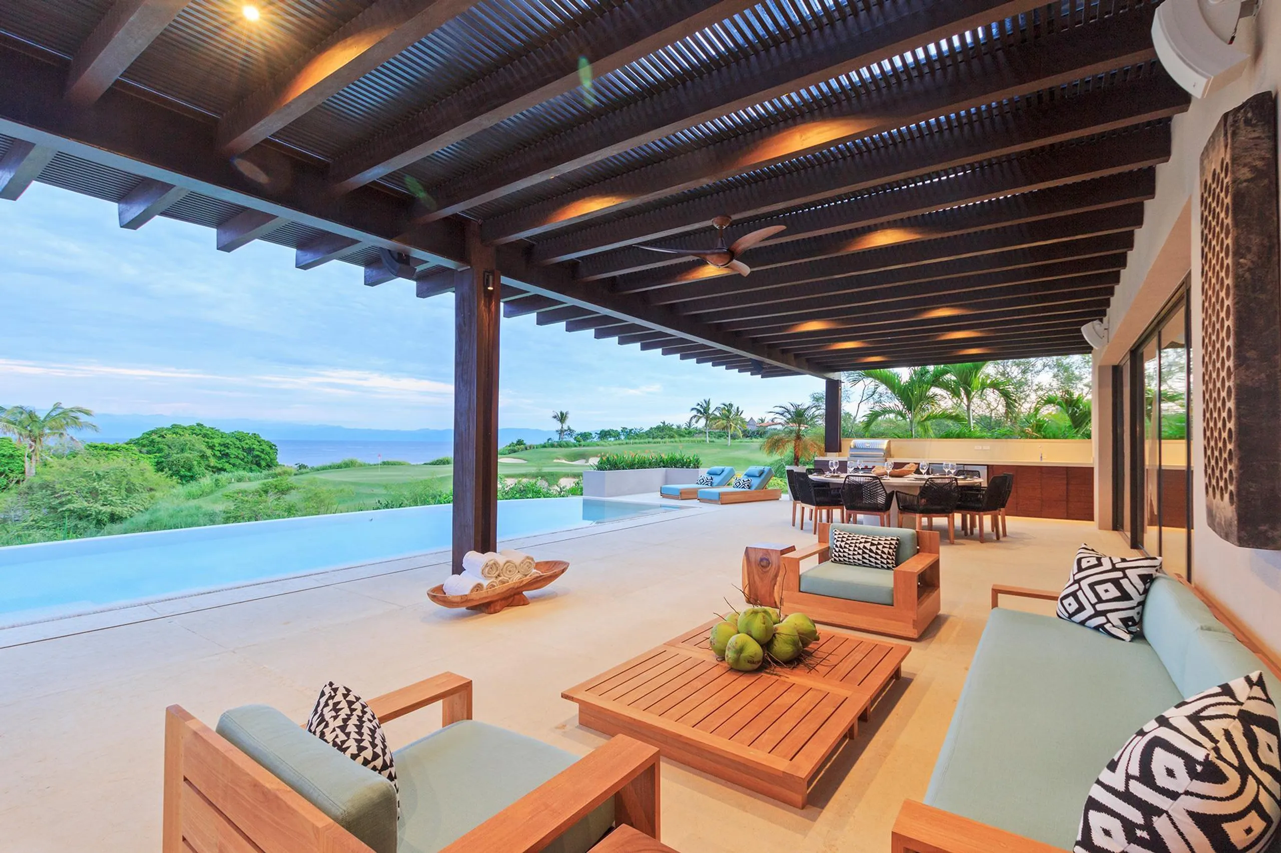 Porta Fortuna Luxury Villa with Private Infinity Pool and Amazing Views — photograph 5