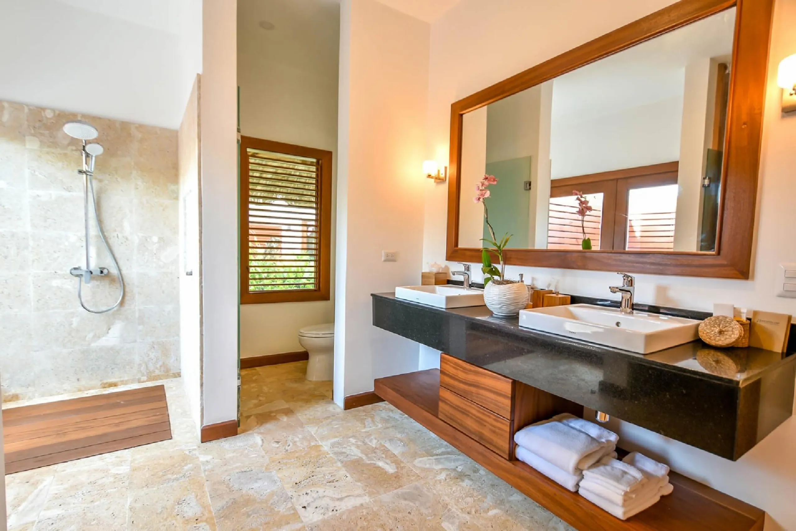 Casa de Campo's Splendid Tranquility Villa with Beach Access — photograph 11