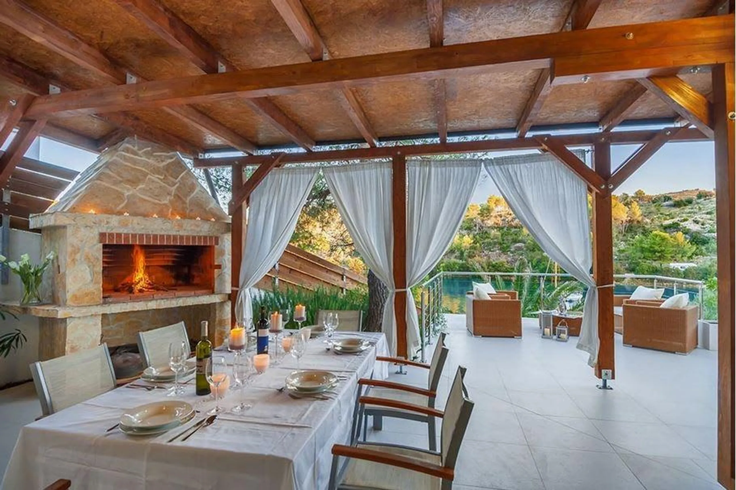 Exquisite Modern Villa in the Quiet Bay of Bobovisca — photograph 7