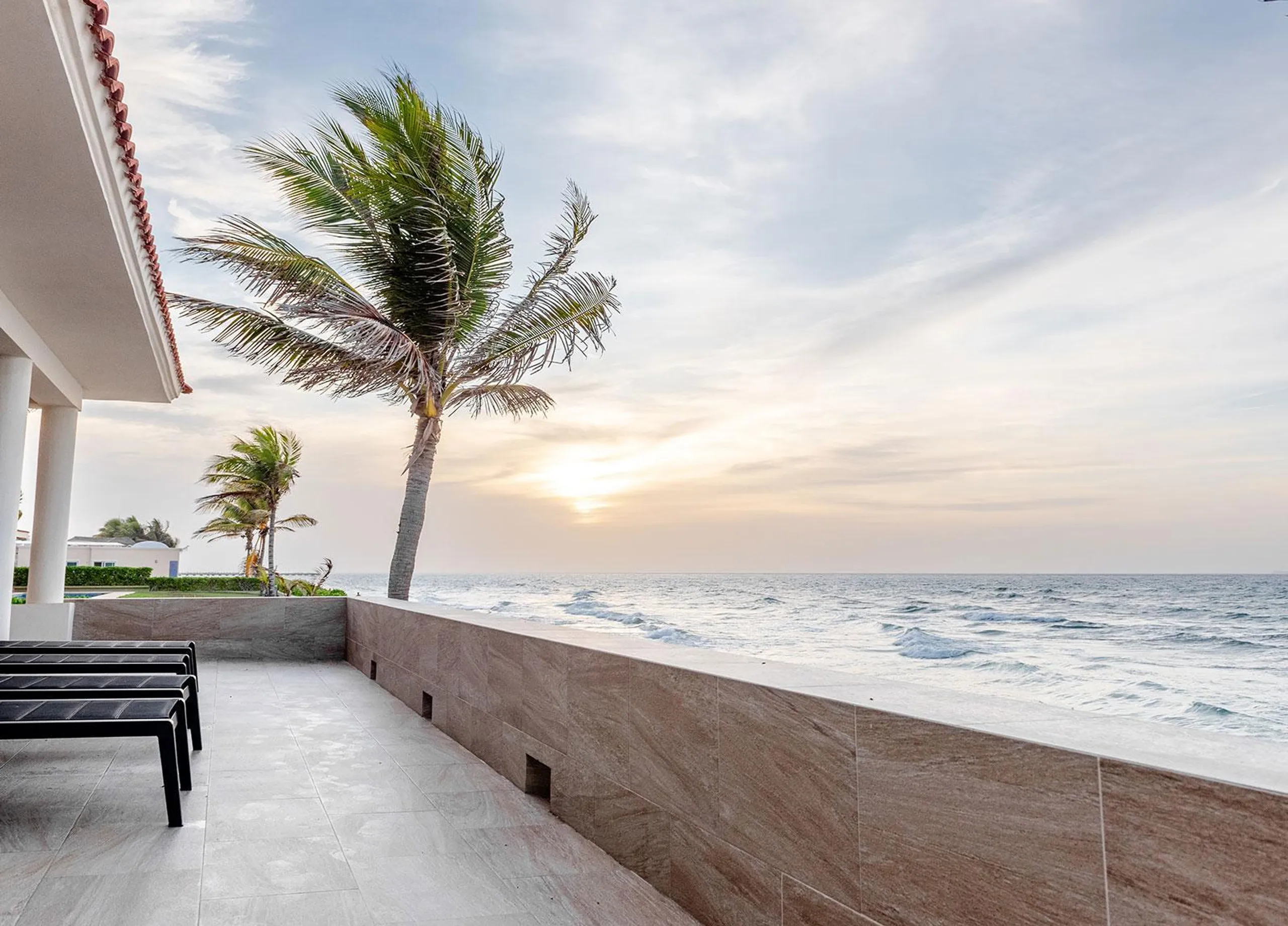 Paraiso Beachfront Modern Luxury Estate with Pool, Playa del Carmen