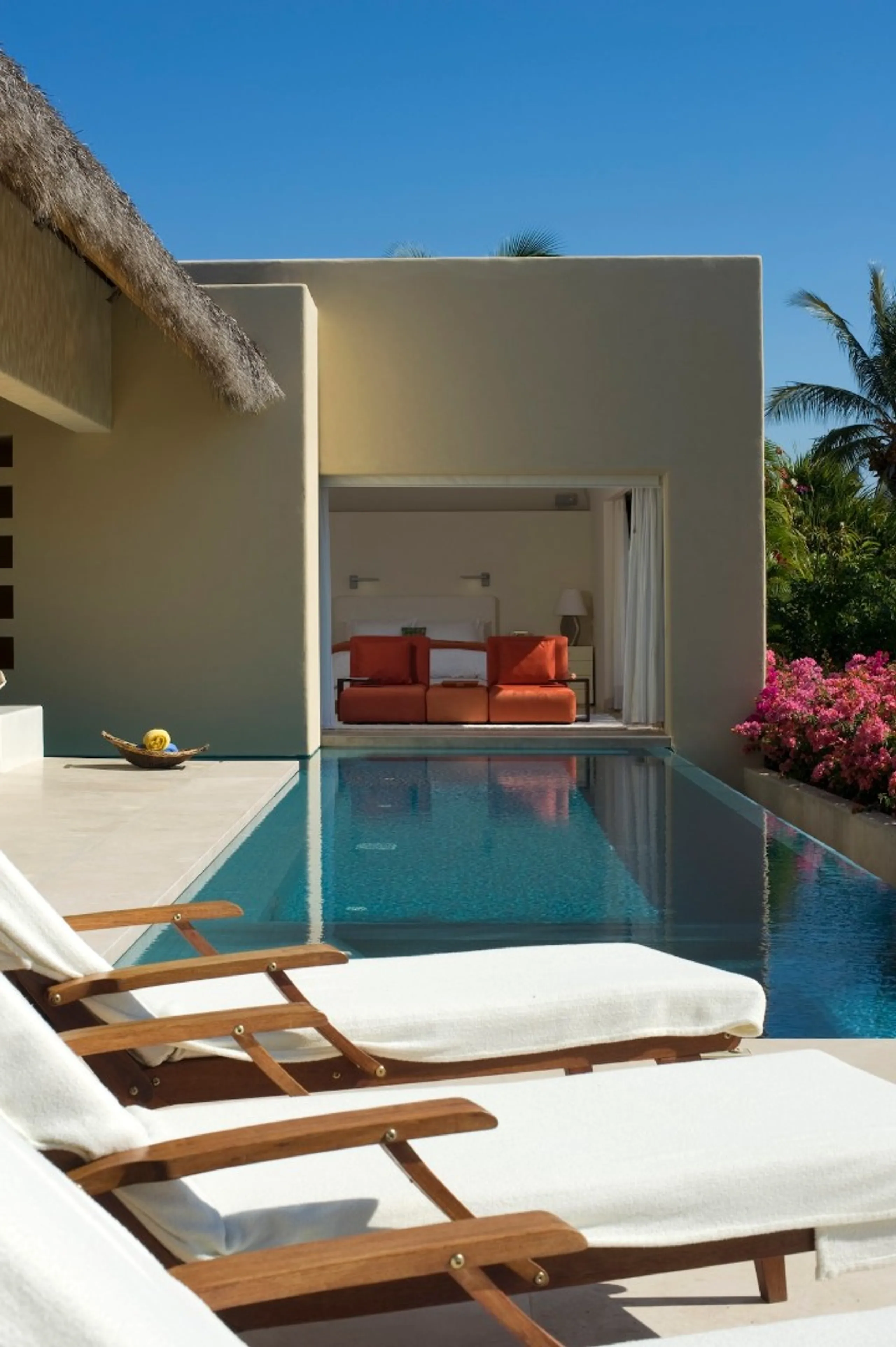 Modern Punta Mita Villa with Ocean Views, Fire Pit & Golf Course Views — photograph 3