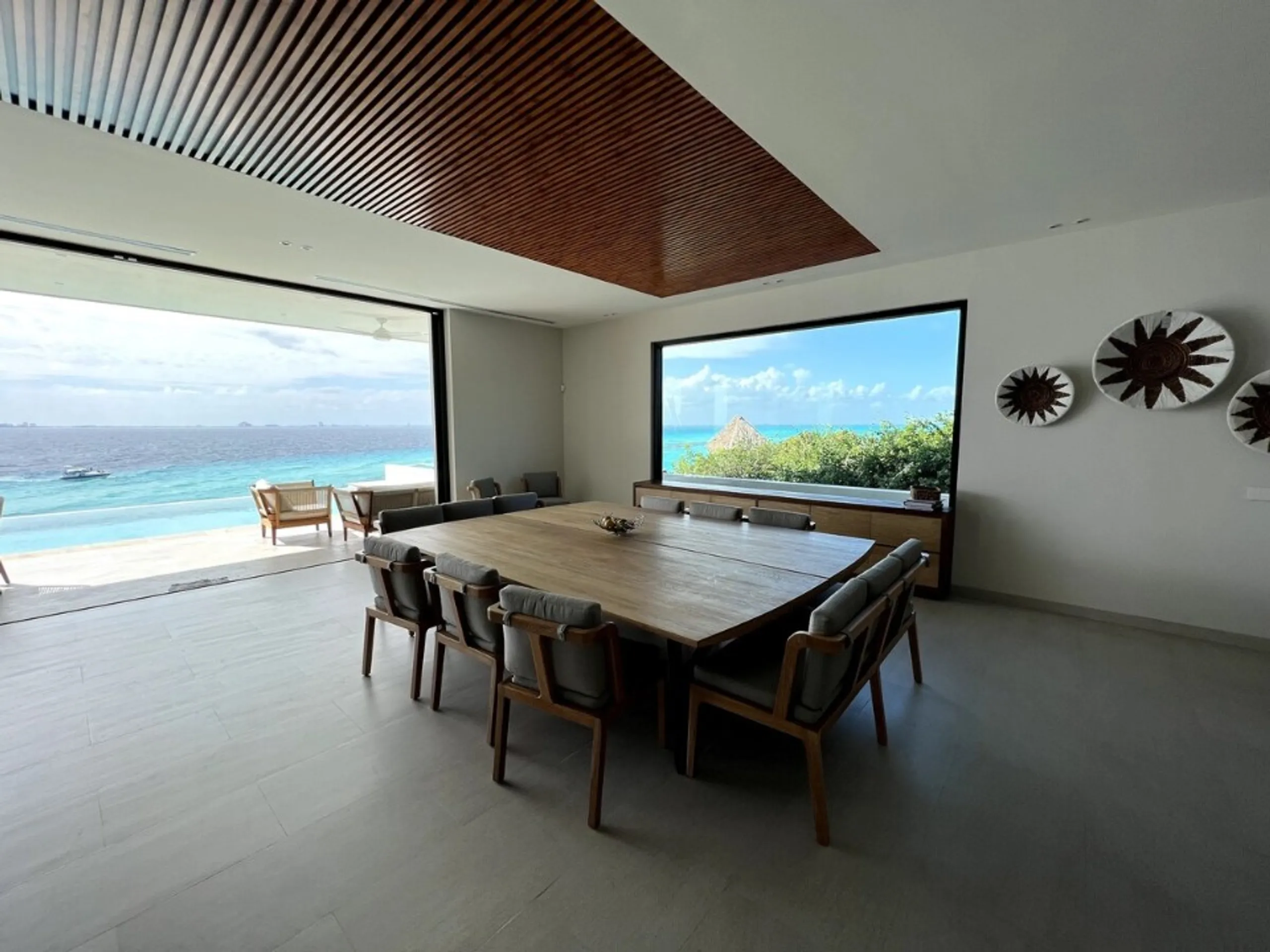 Oceanview Villa in Isla Mujeres with Infinity Pool & Beach Access — photograph 6