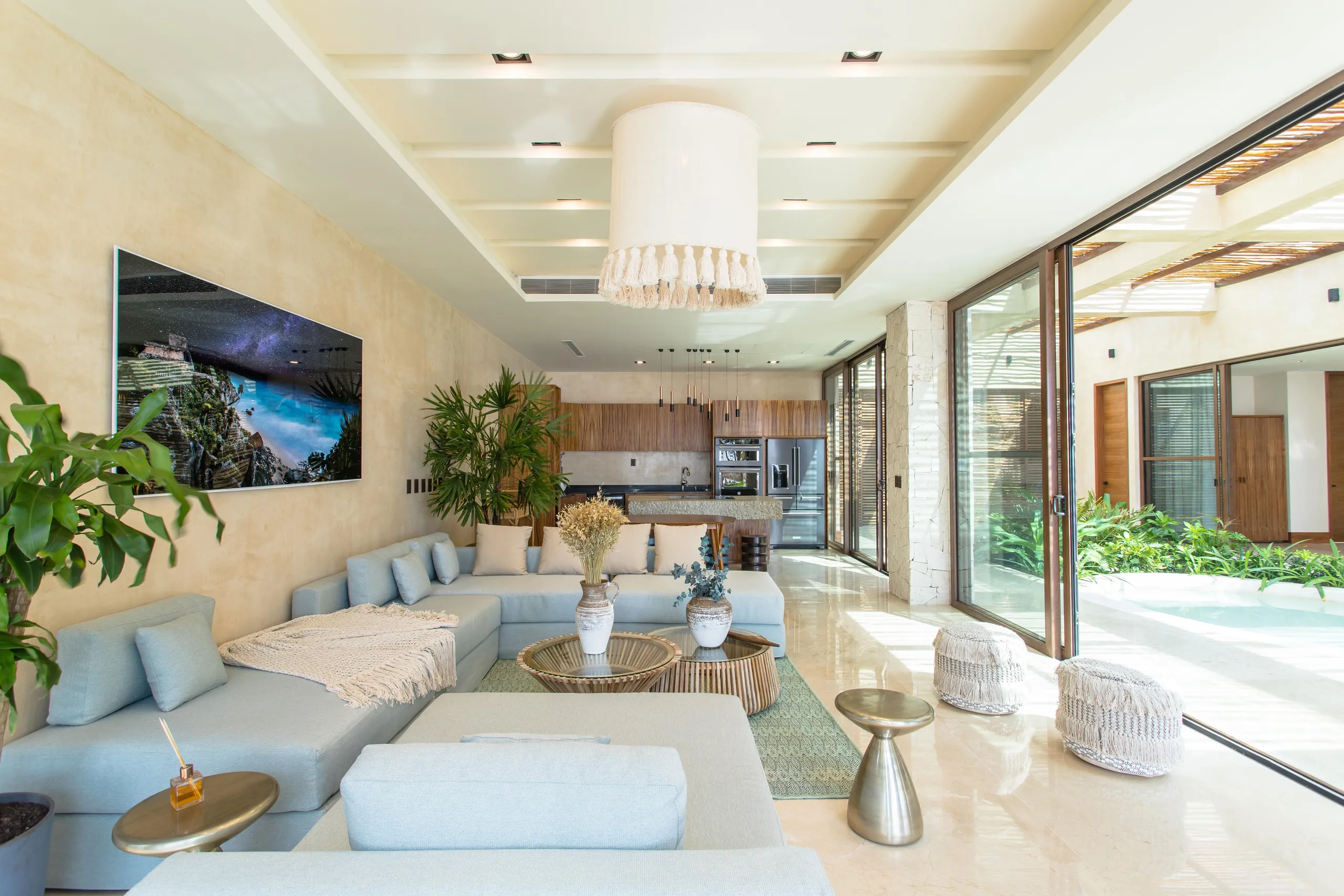 High-End Haven in Paradise with Infinity Pool and Private Beach — photograph 4