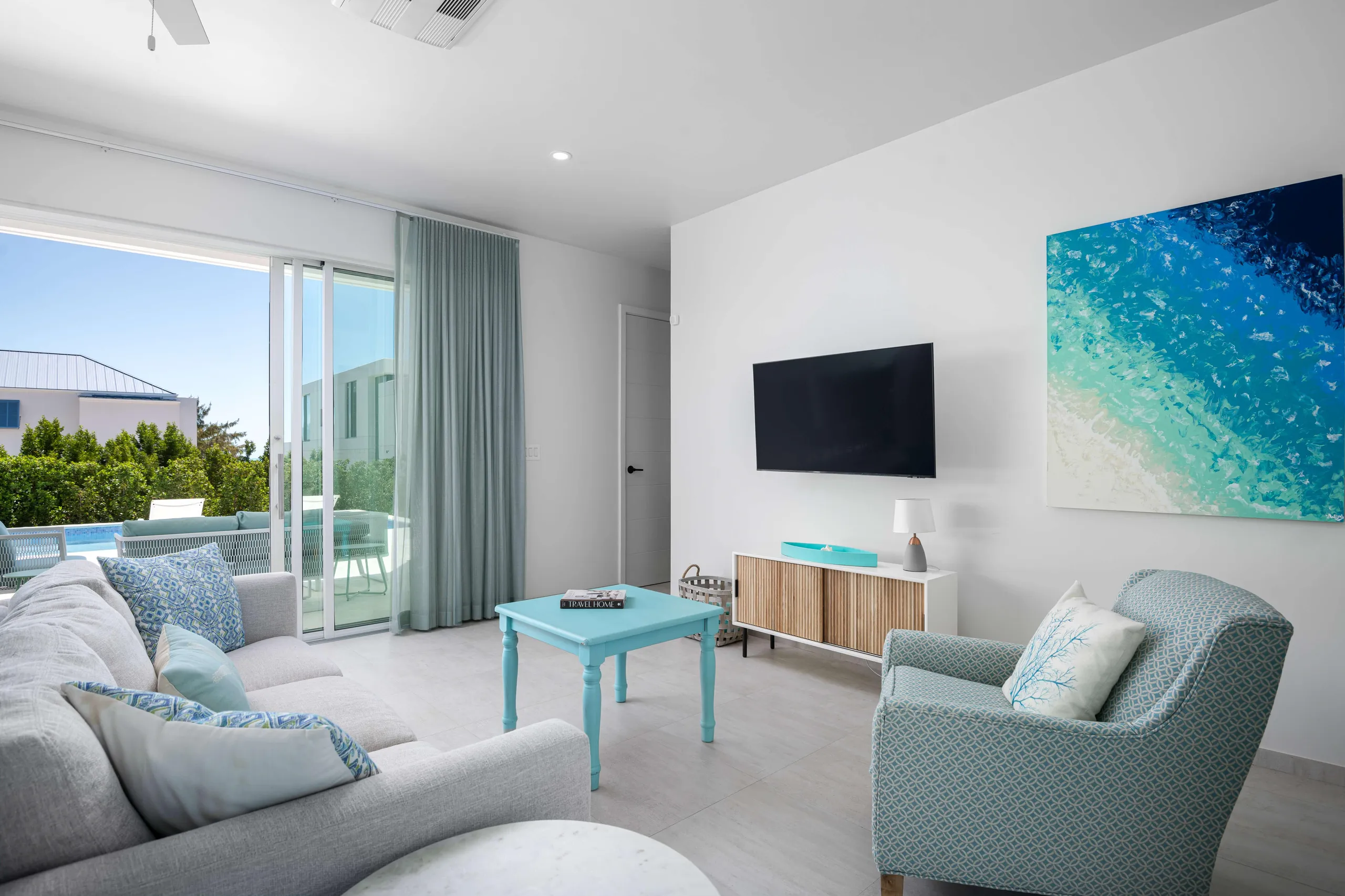Relaxing Beach Villa with Private Pool on Long Bay Beach — photograph 8