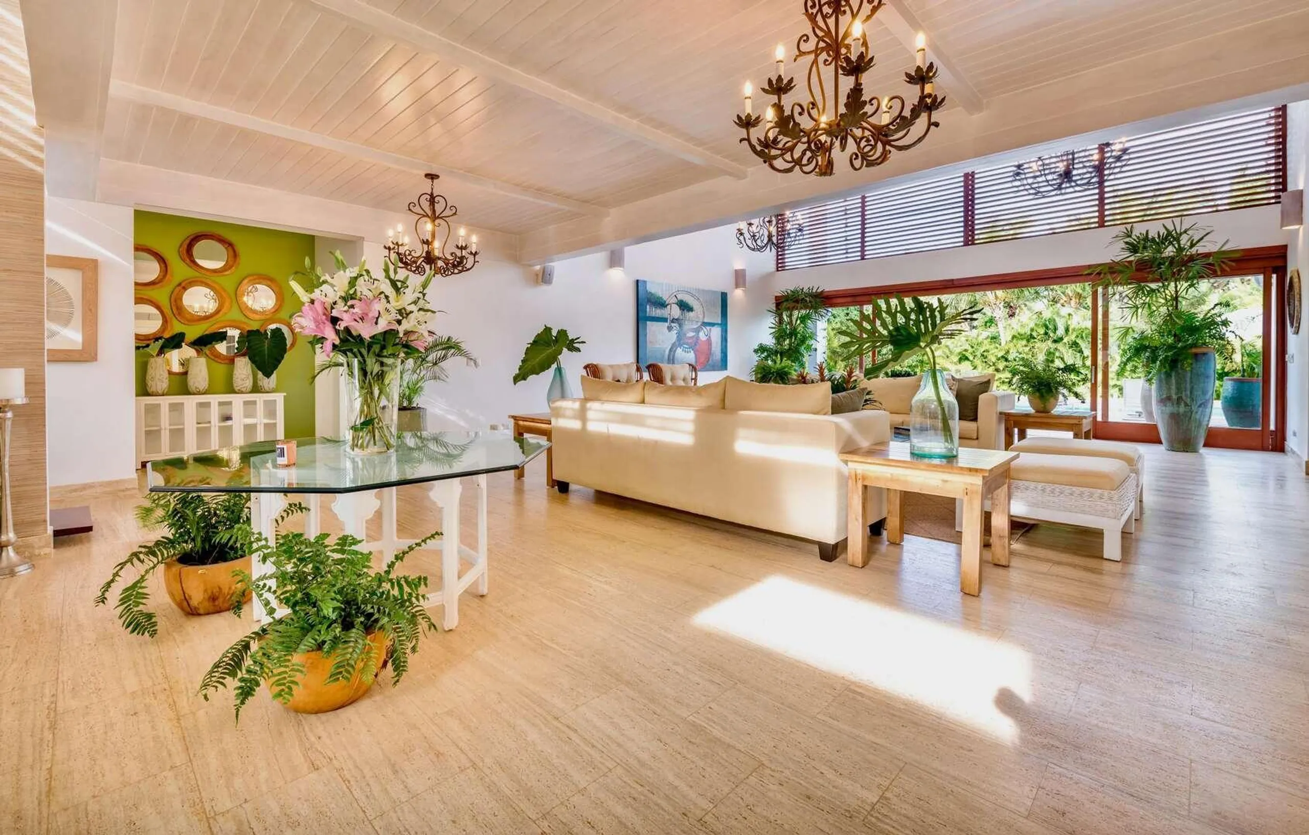 Elegant Serenity Villa with Private Pool Access to Beach, Tennis Club, and Golf Courses — photograph 3