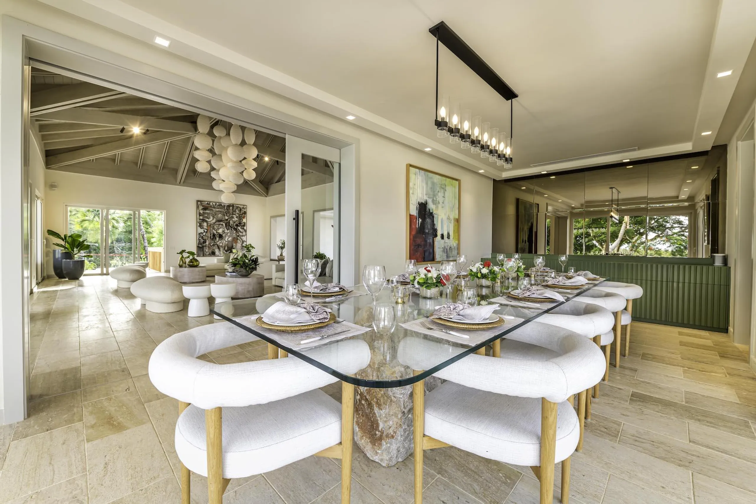 Enchanting Modern Villa with Private Pool, Terrace and 270-Degree Golf Course Views — photograph 7
