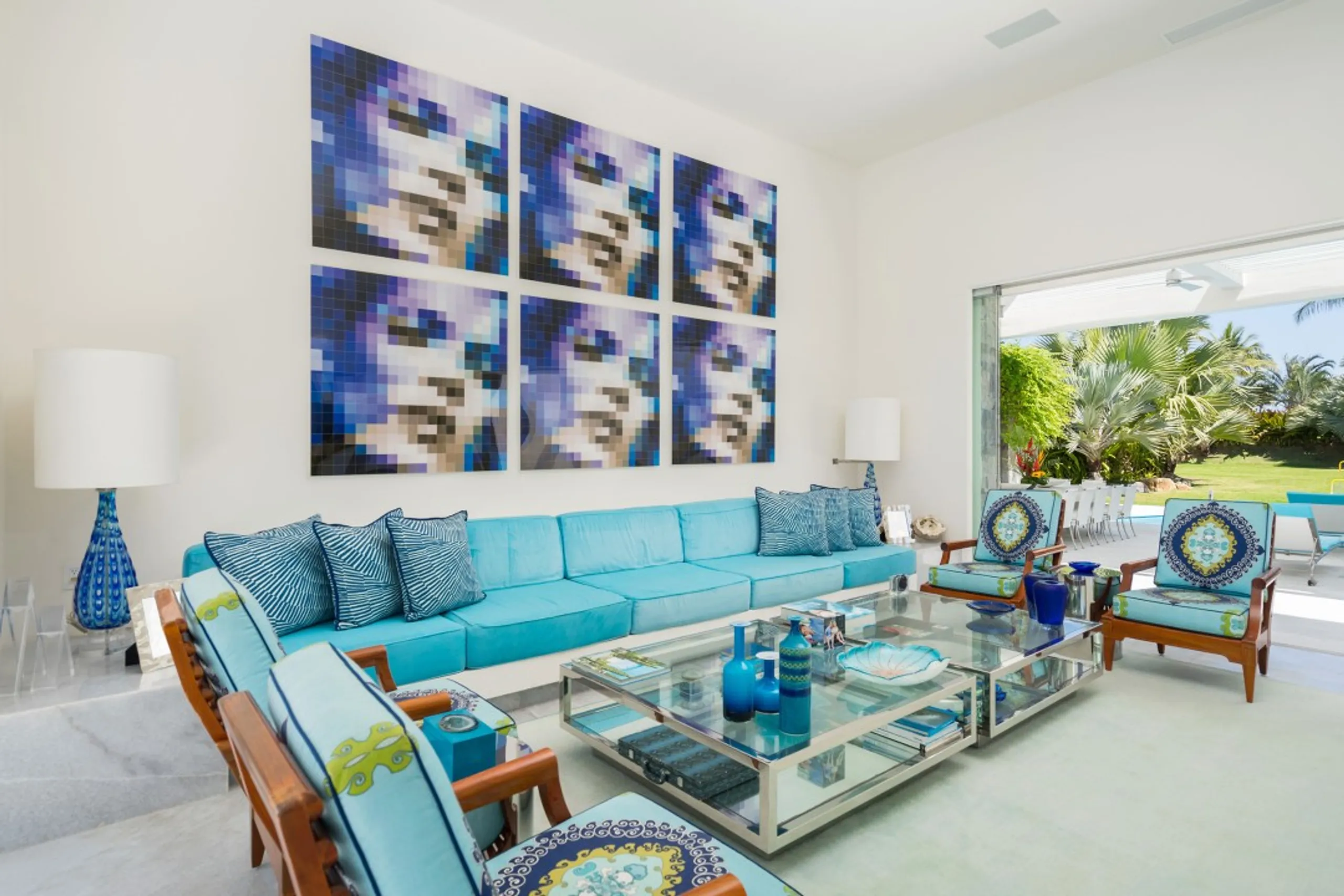 Breathtakingly Beautiful Oceanfront Villa with Infinity Pool, Firepit & Ocean Views — photograph 12