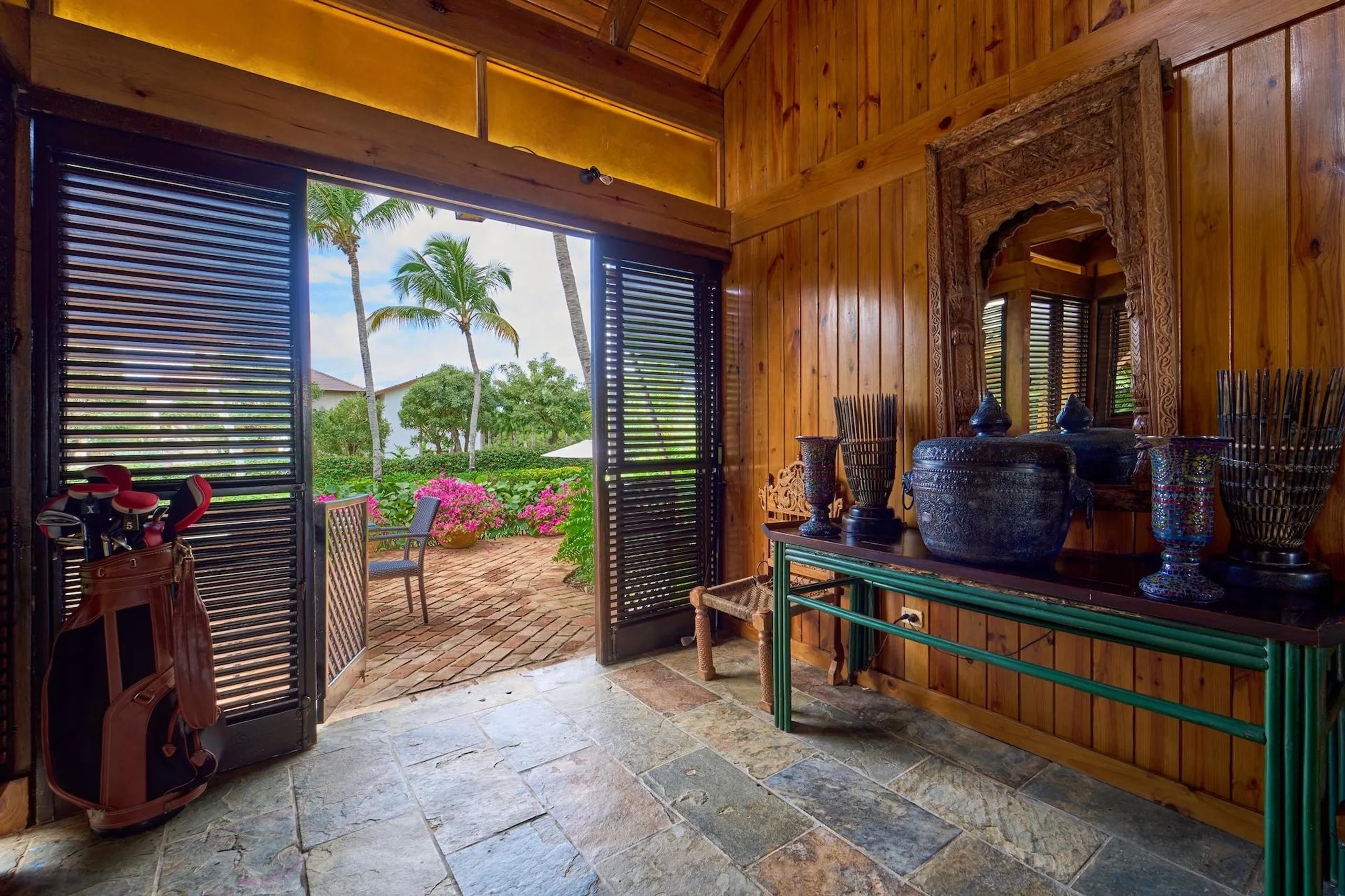 Exquisite 5BR Villa with Breathtaking River and the Caribbean Sea Views — photograph 5