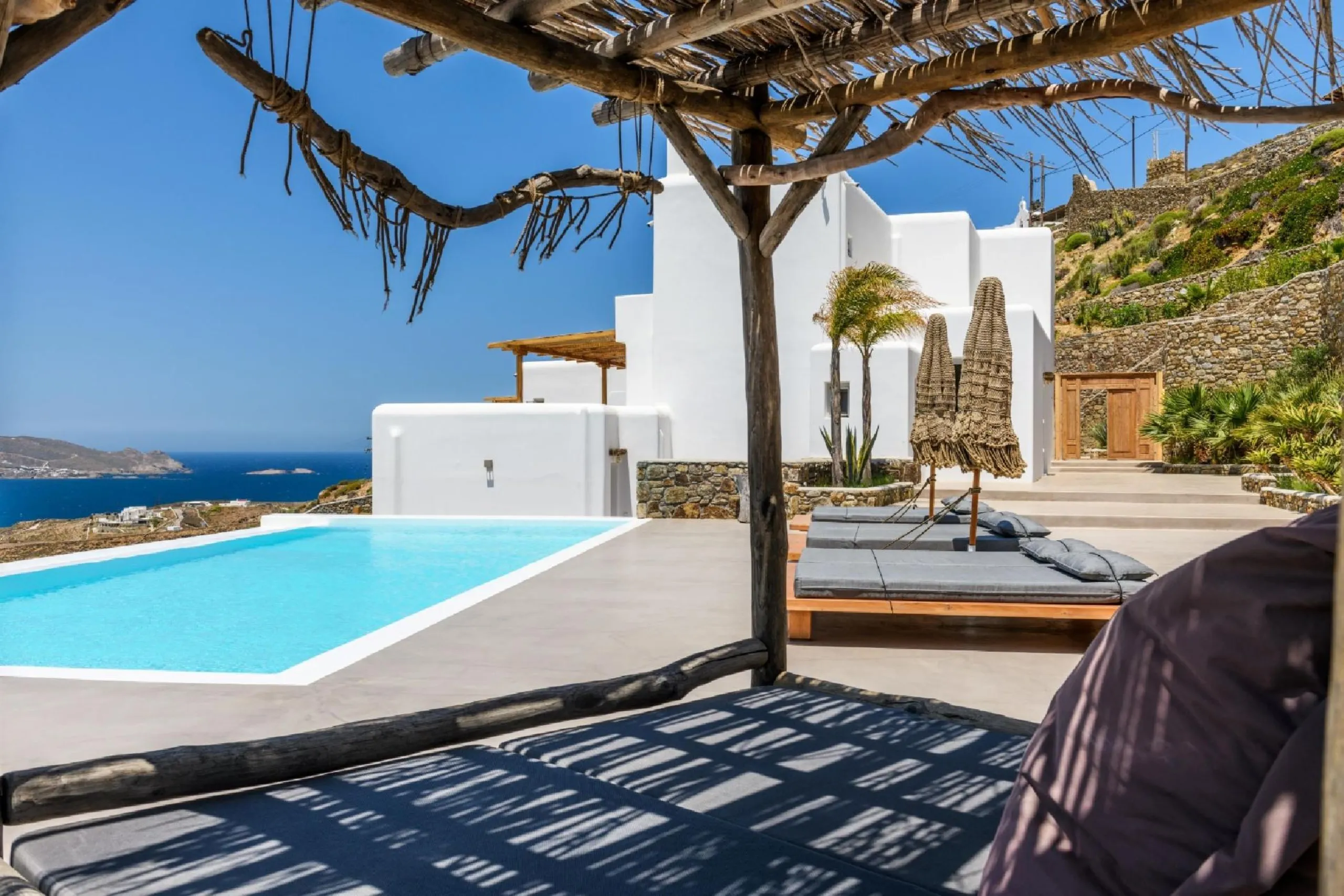 Mykonos Greek Style Villa with Stunning Sea Views — photograph 5