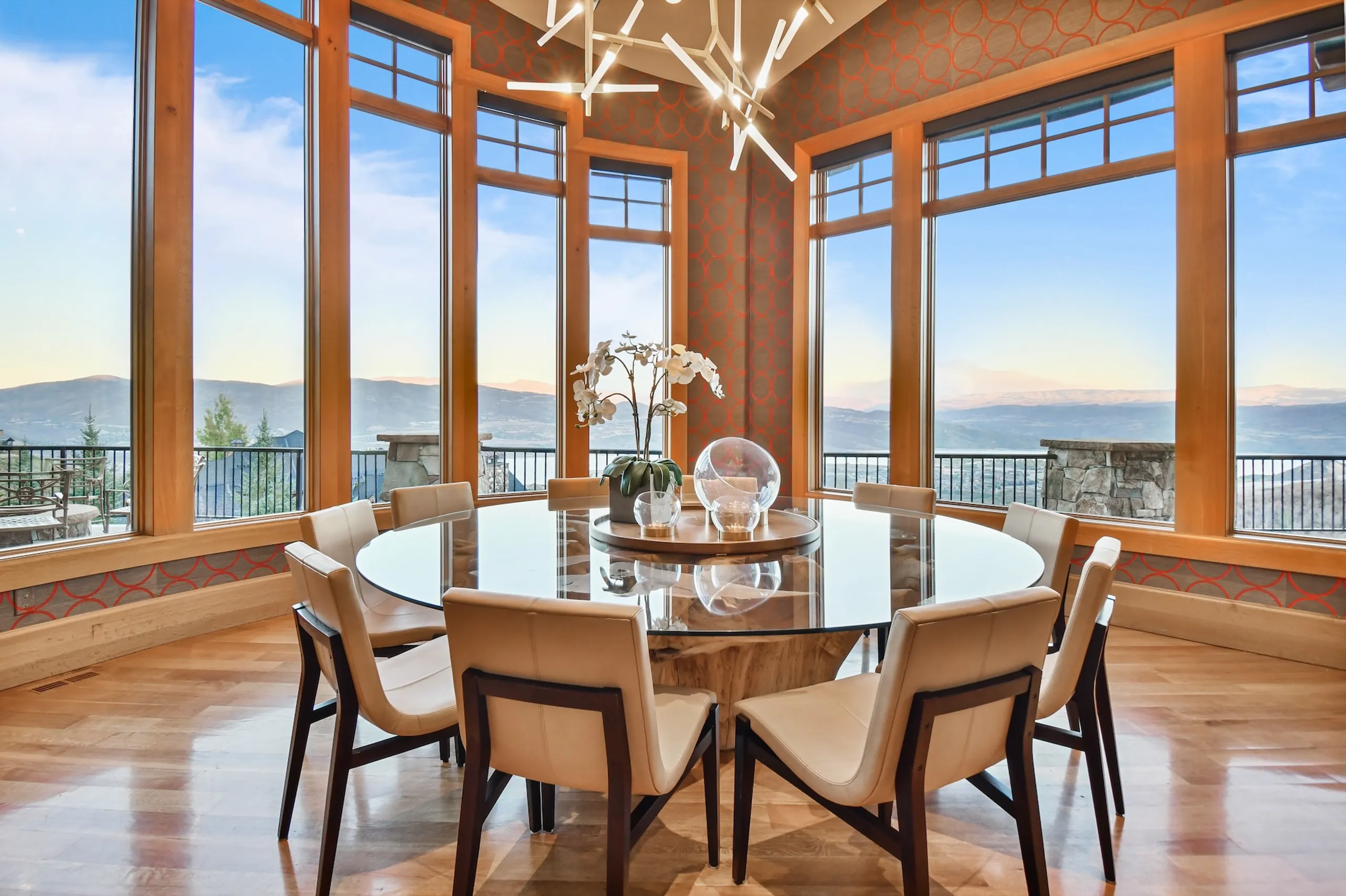 Modern Mountain Villa with Theater, Designer Interiors with Direct Ski Access — photograph 6