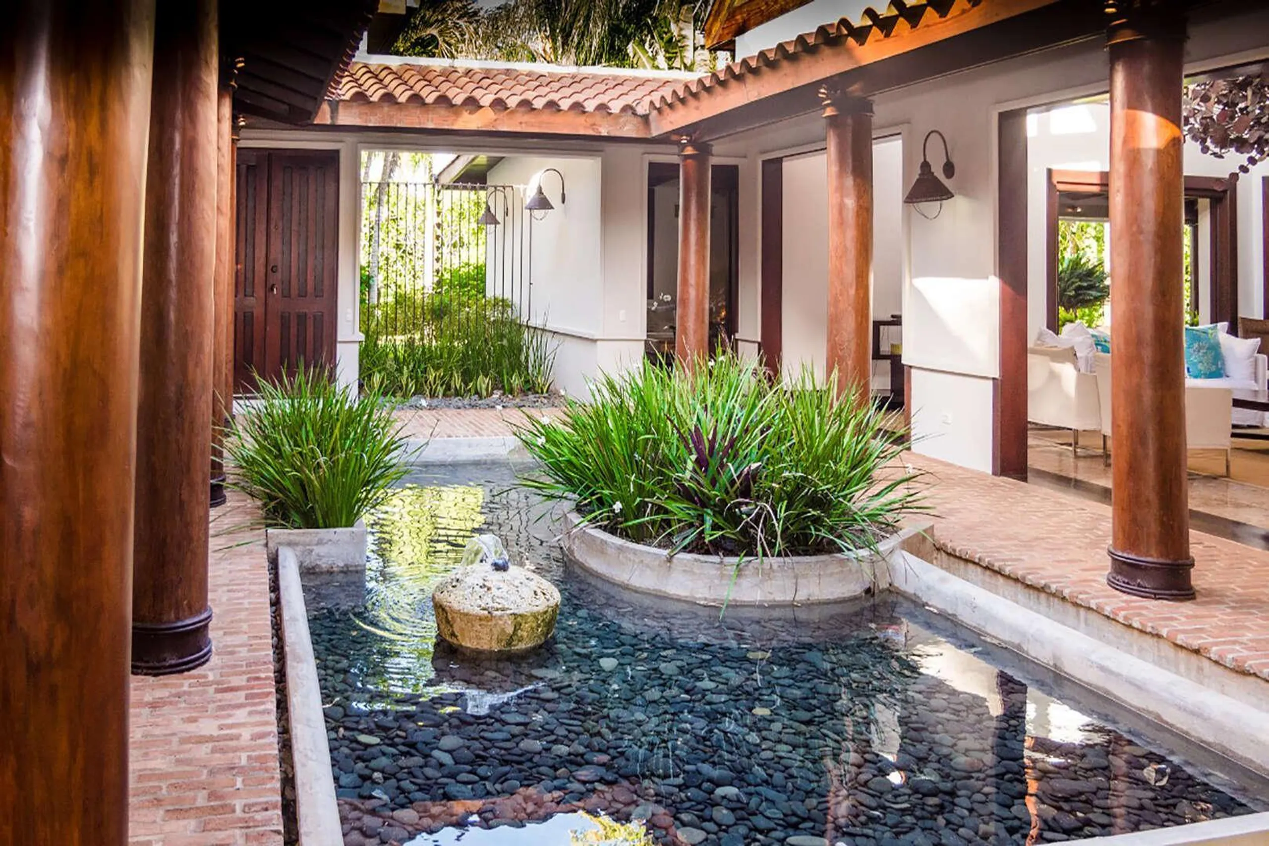 Casa de Campo's Abundant Villa with Sophisticated Comfort — photograph 6