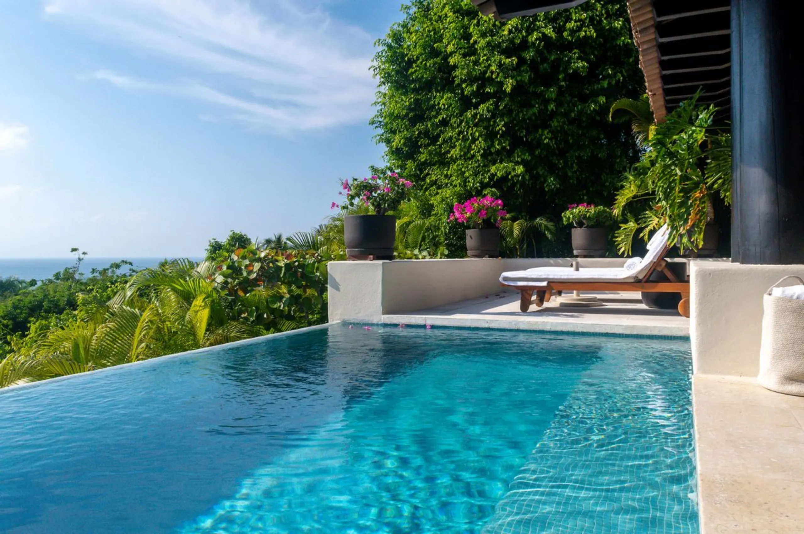 Four Seasons Punta Mita 4-Bedroom Oceanview Villa with Infinity Pool — photograph 4