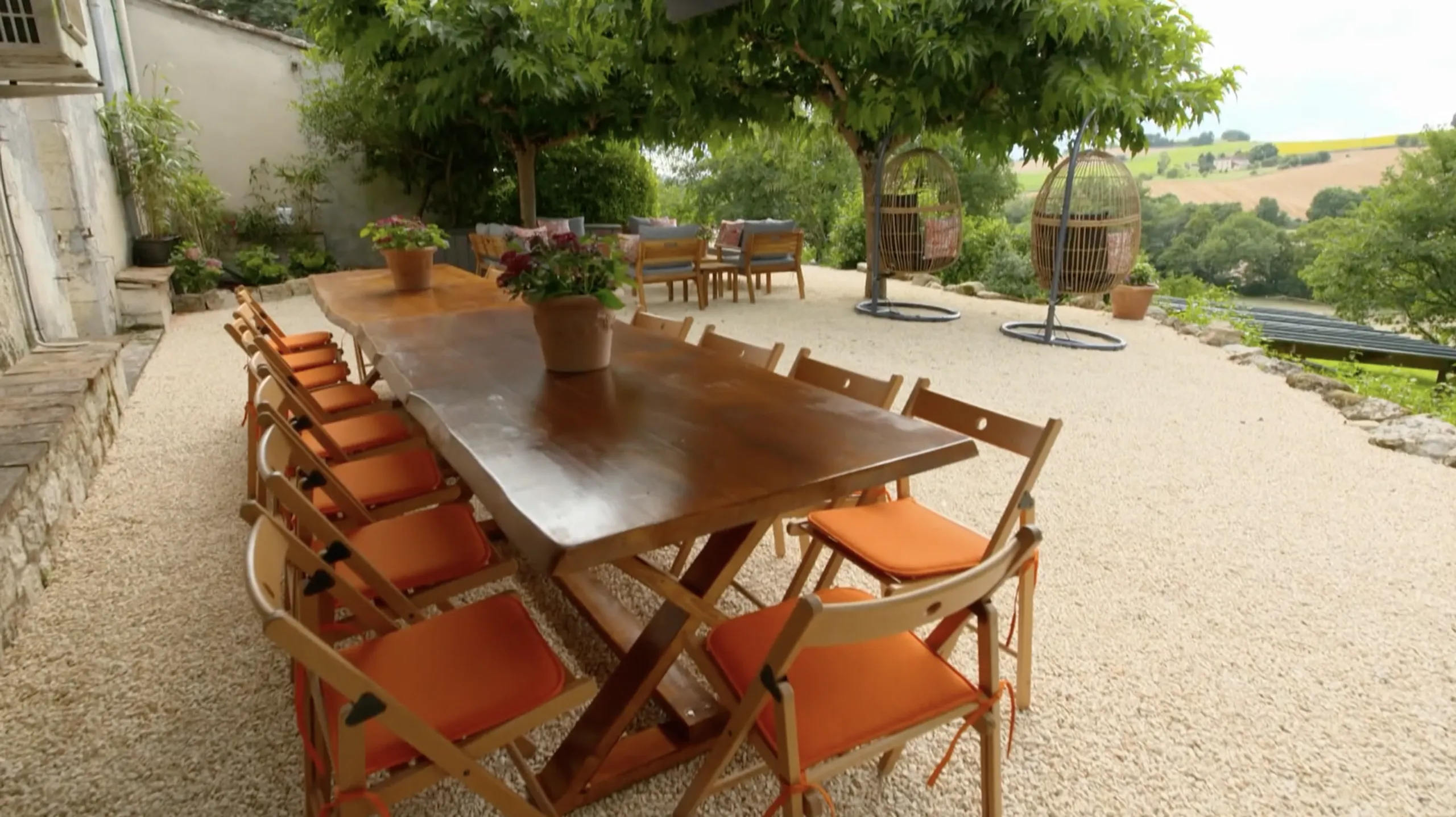 Gascony Hidden Luxury Retreat with 8-BR and Outdoor Pool — photograph 11