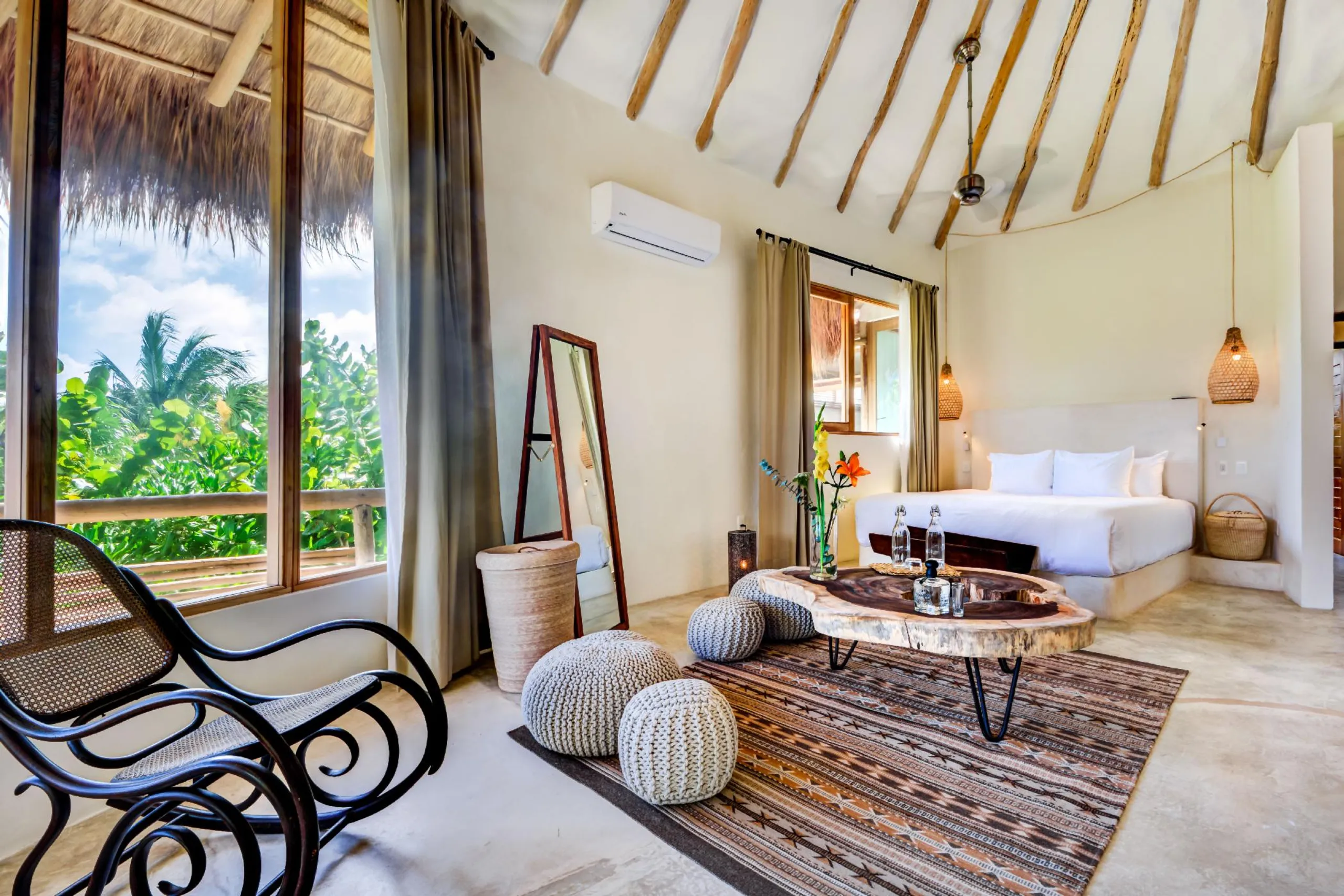 Tropical Luxury Tulum Villa Just Steps to the Beach — photograph 9