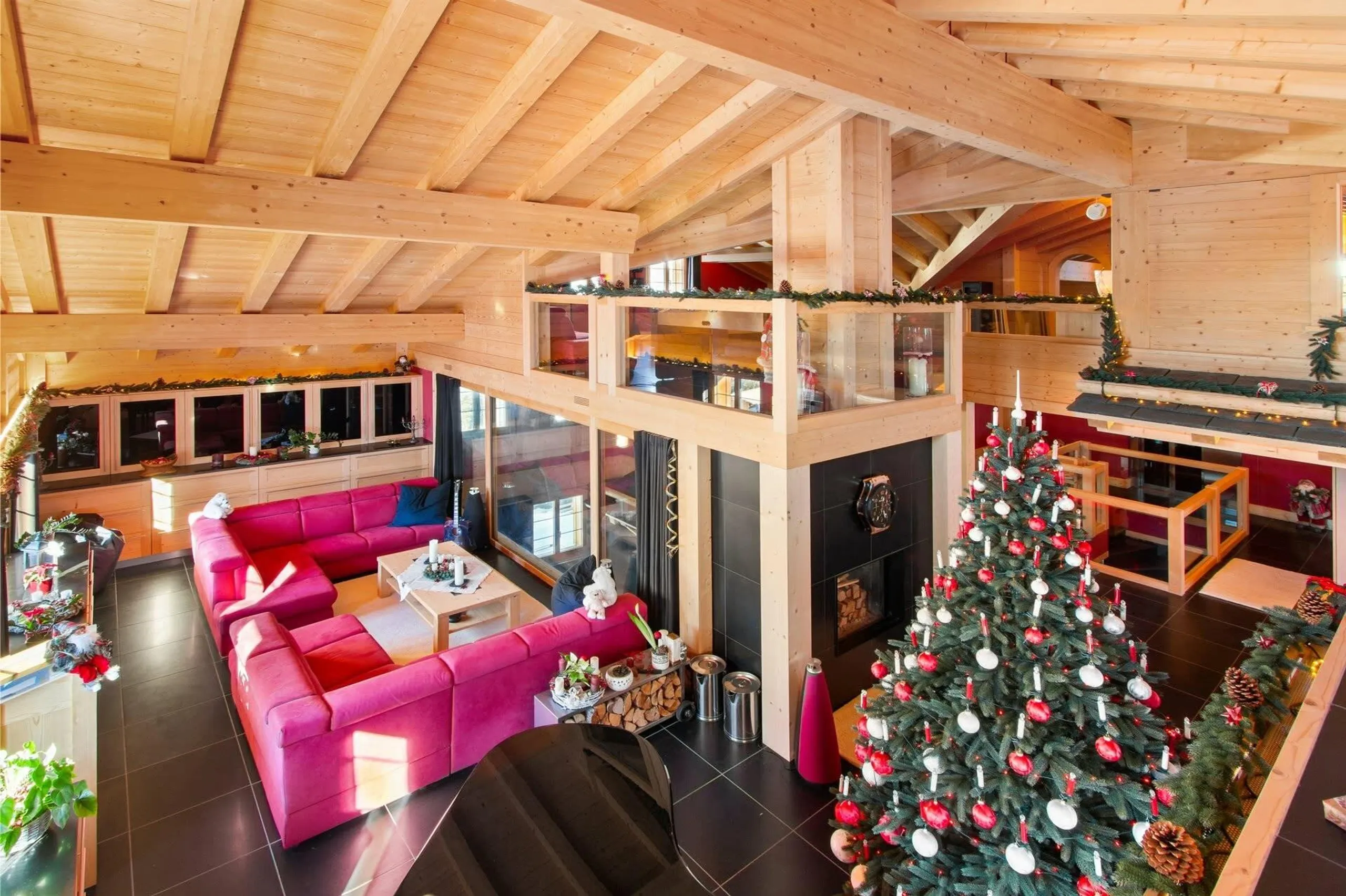 Beautiful Modern Chalet with Stunning Views — photograph 4