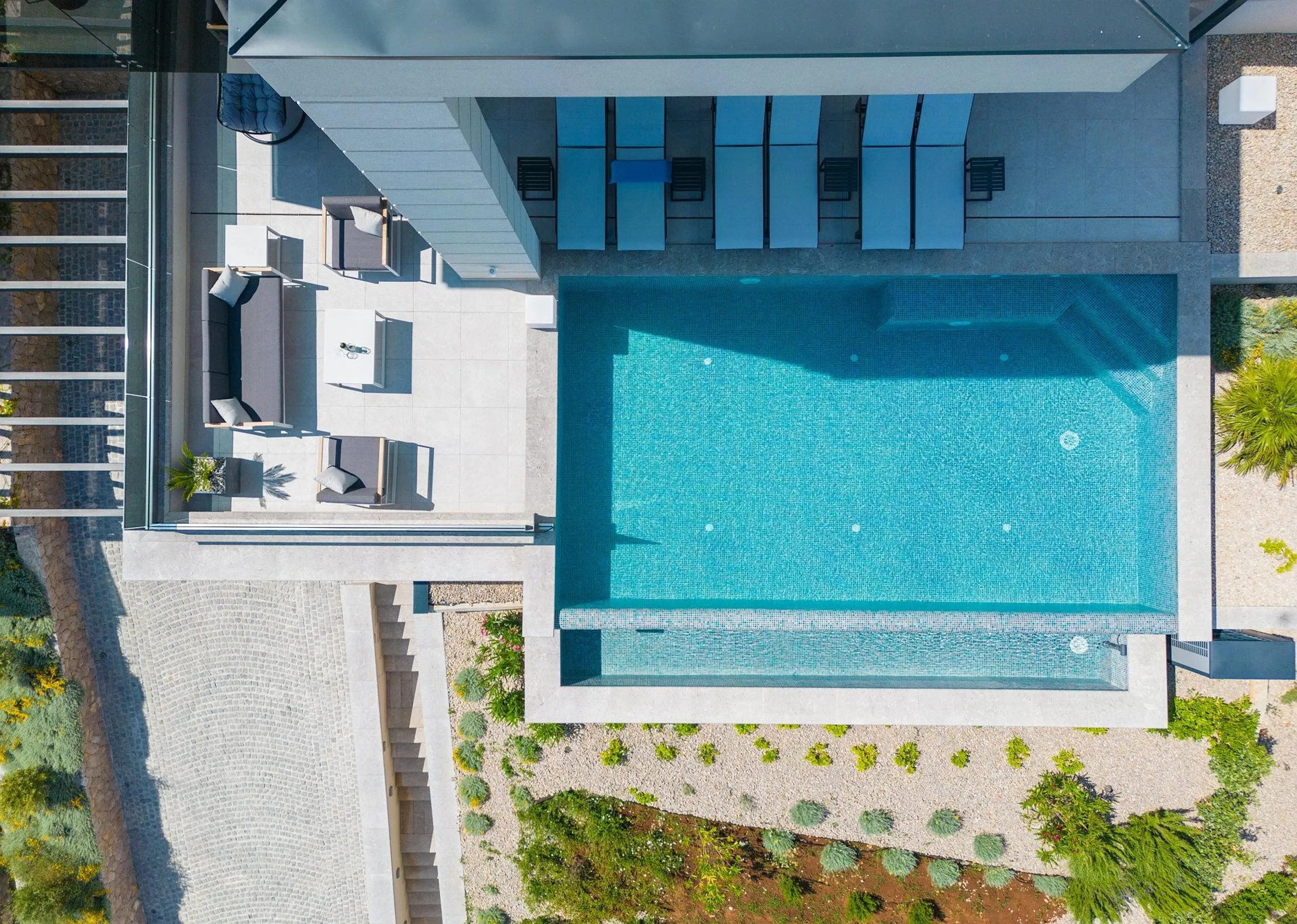 Prestige Oasis Villa with Private Pool and Sea Views — photograph 9