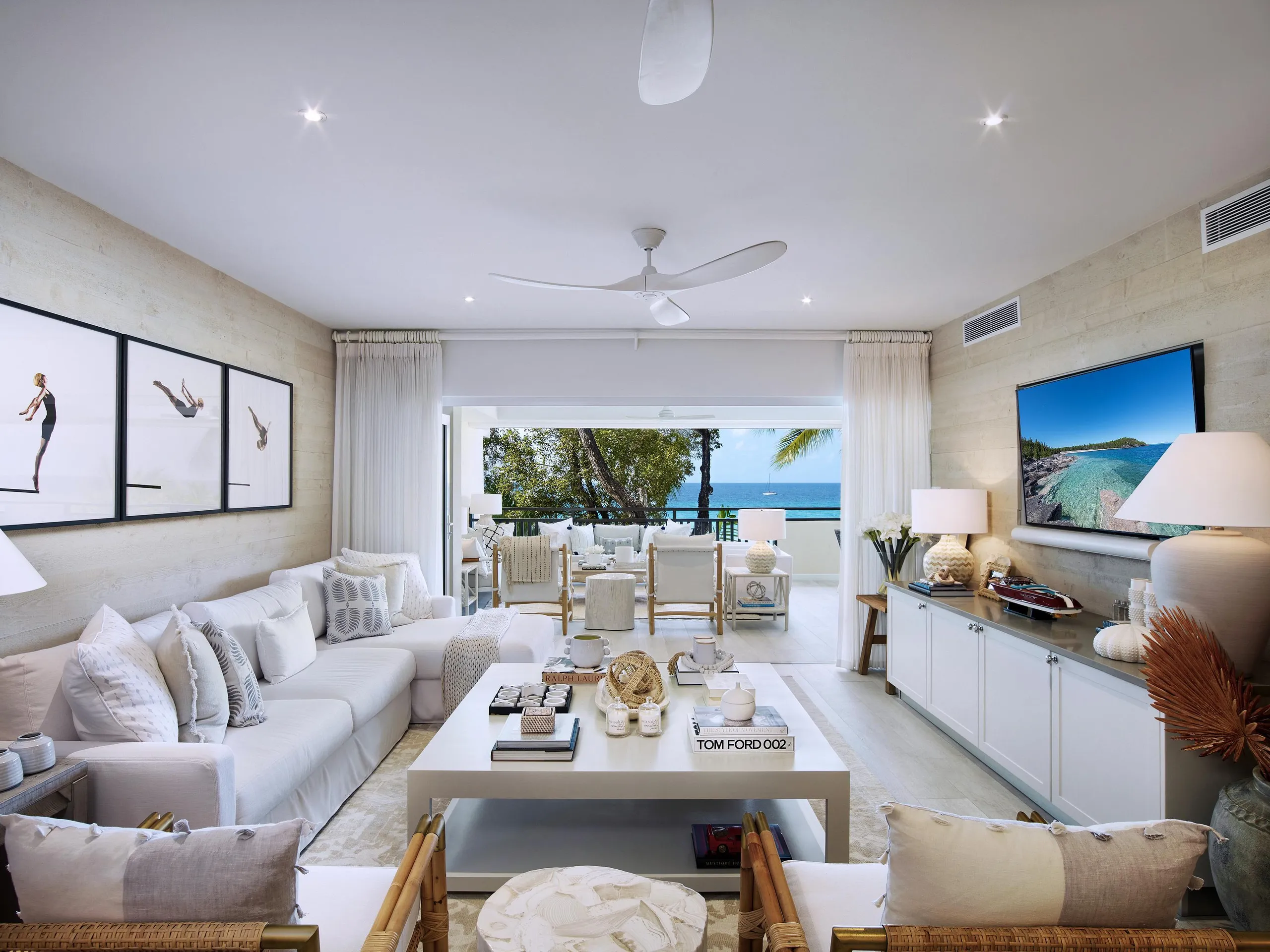 Barbados Sophisticated Beachfront Villa with Classic Caribbean Views — photograph 2