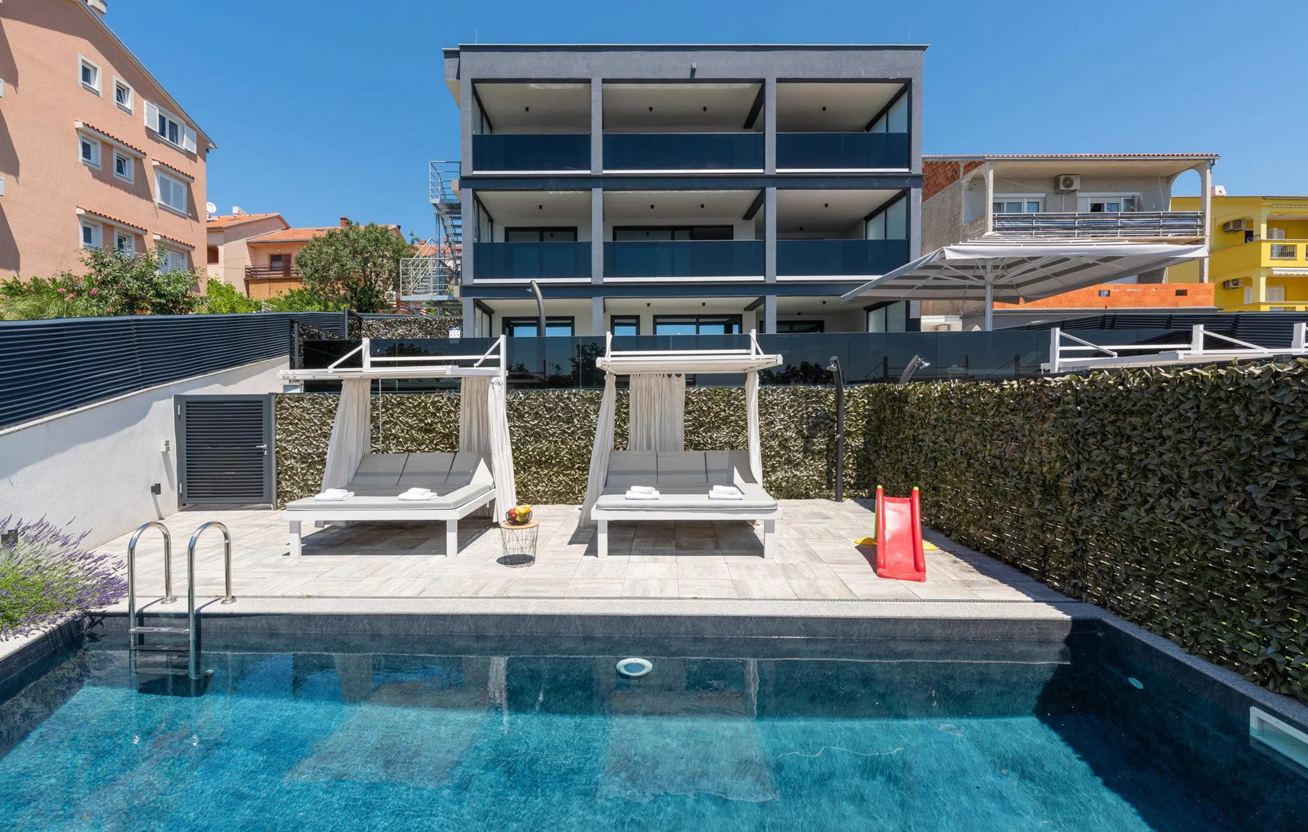 Outstanding Villa with Heated Pool and Breathtaking Sea Views — photograph 4