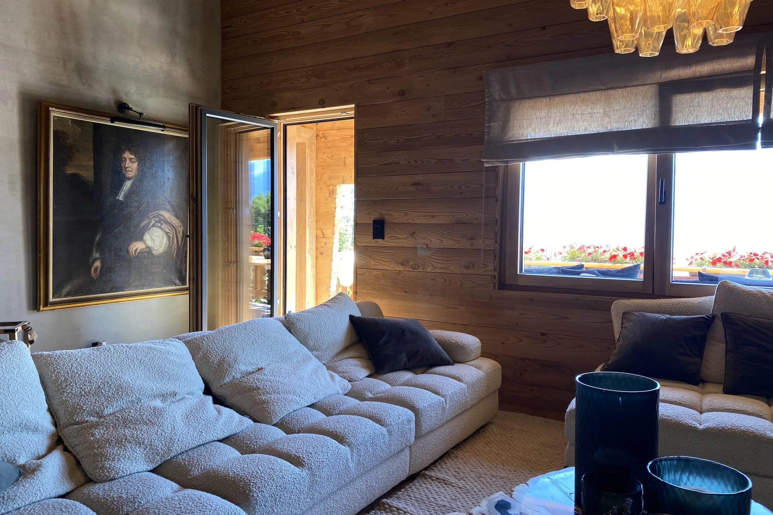 Crans Montana Luxury Chalet with Spa and Sauna — photograph 9