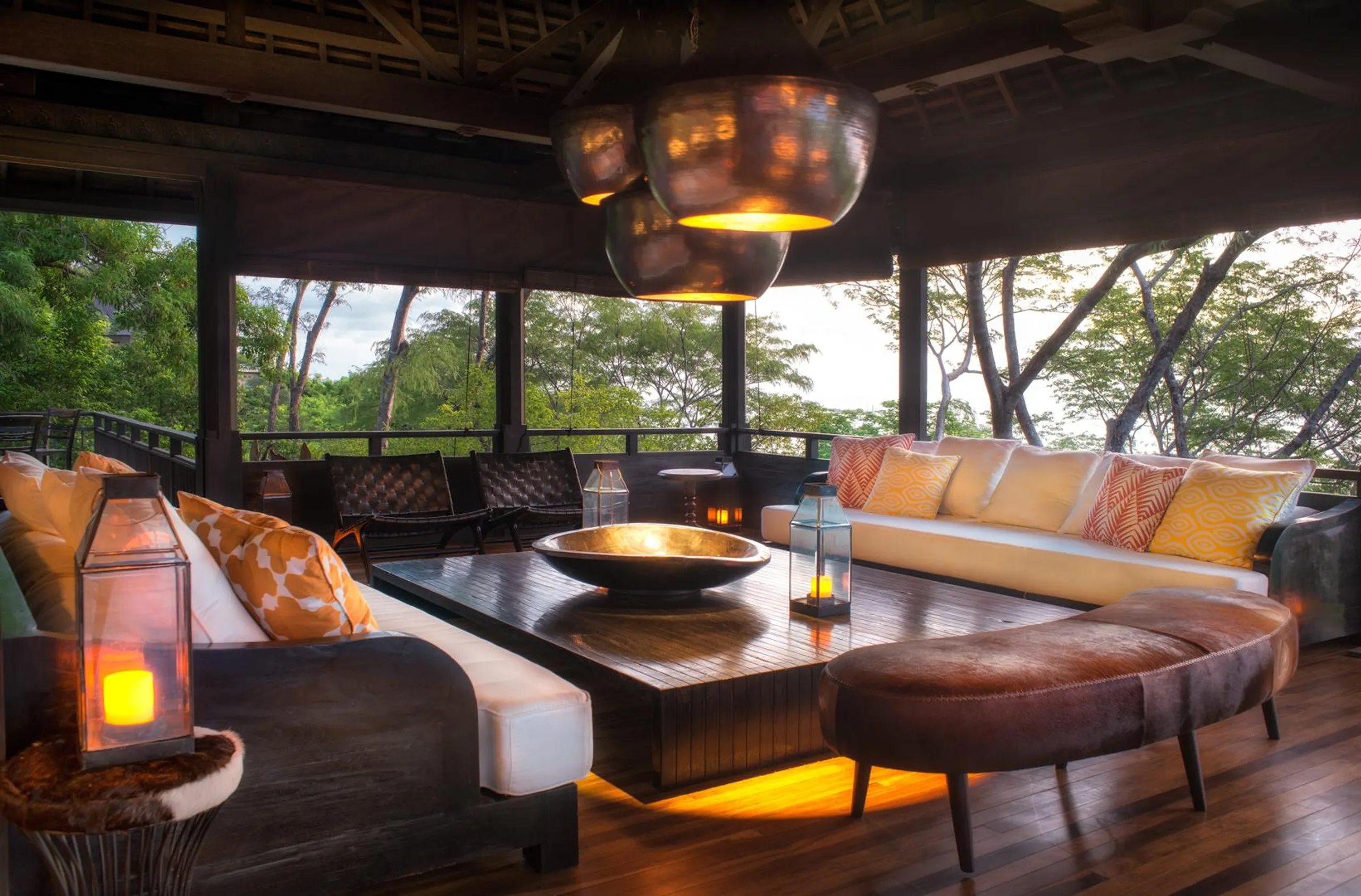 Exquisite Tamarindo Villa with Infinity Pool and Dining Al-Fresco — photograph 10
