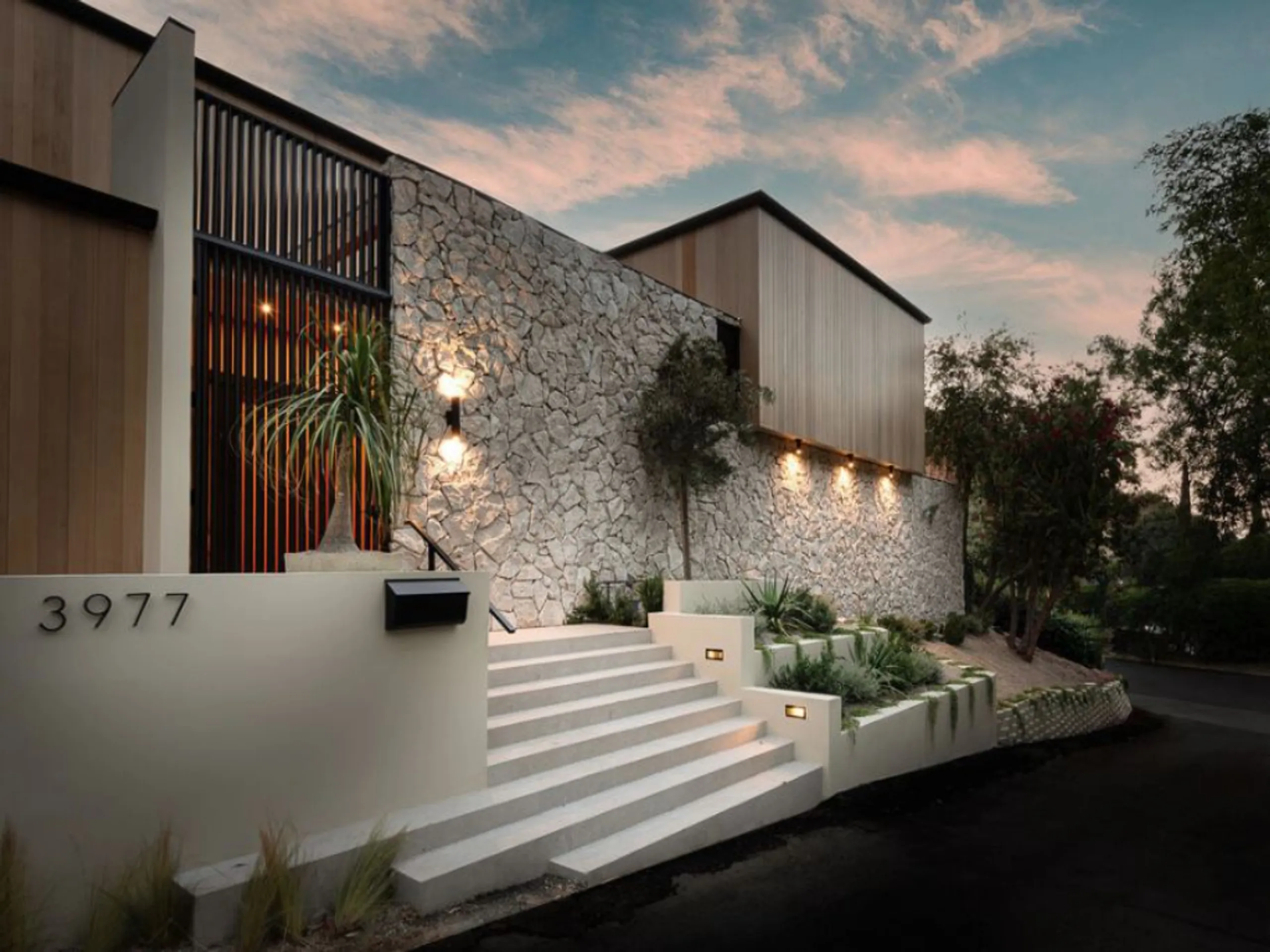 3BR Designer Villa with Modern Comfort, Natural Finishes & Prime Location — photograph 2