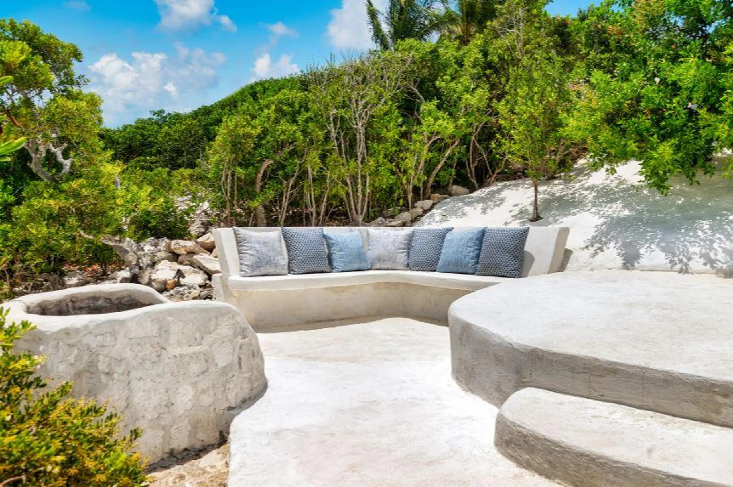 A Blend of Cultures: Mediterranean Magic on Providenciales — photograph 12