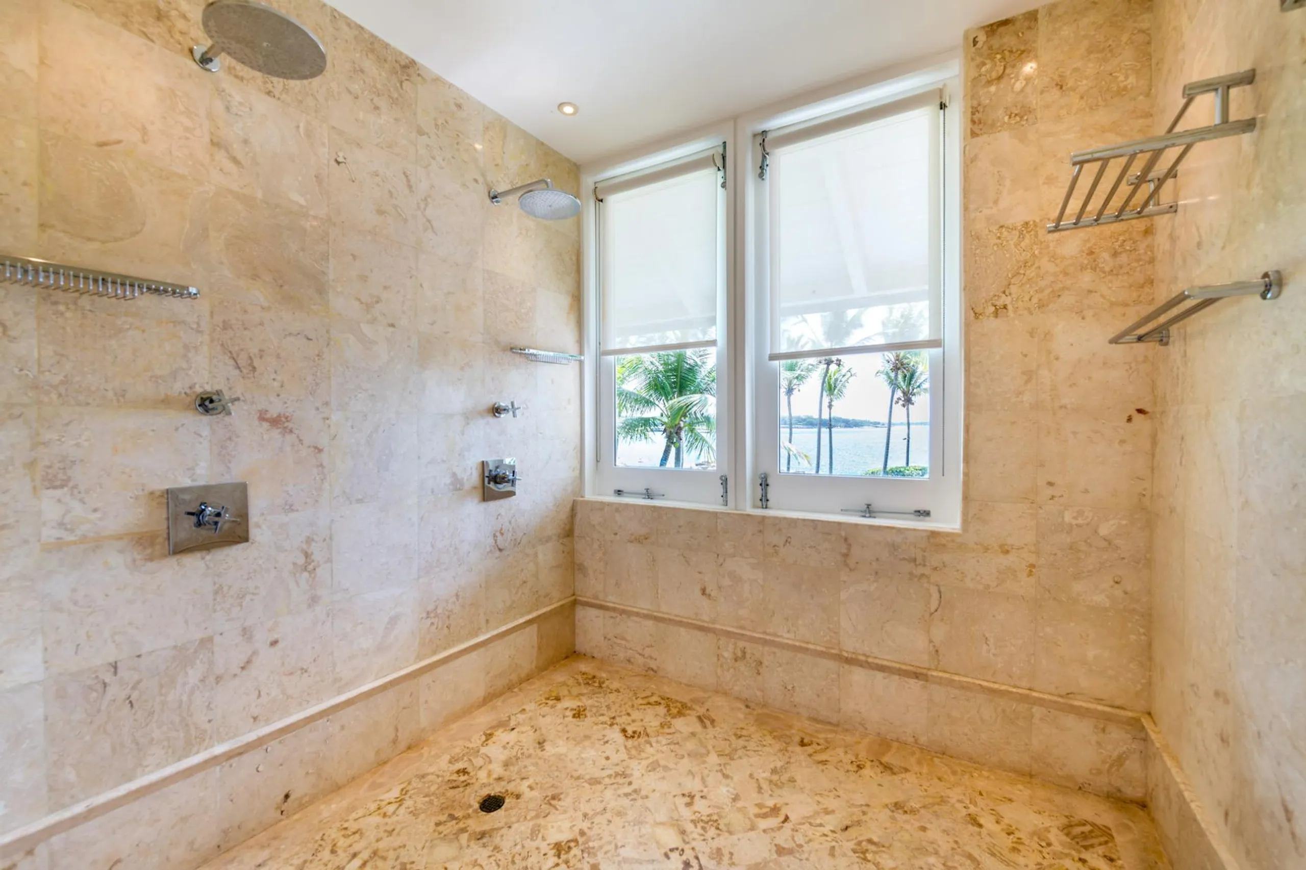 Plush and Inviting 5BR Villa with Private Pool and Stunning Caribbean Views — photograph 12