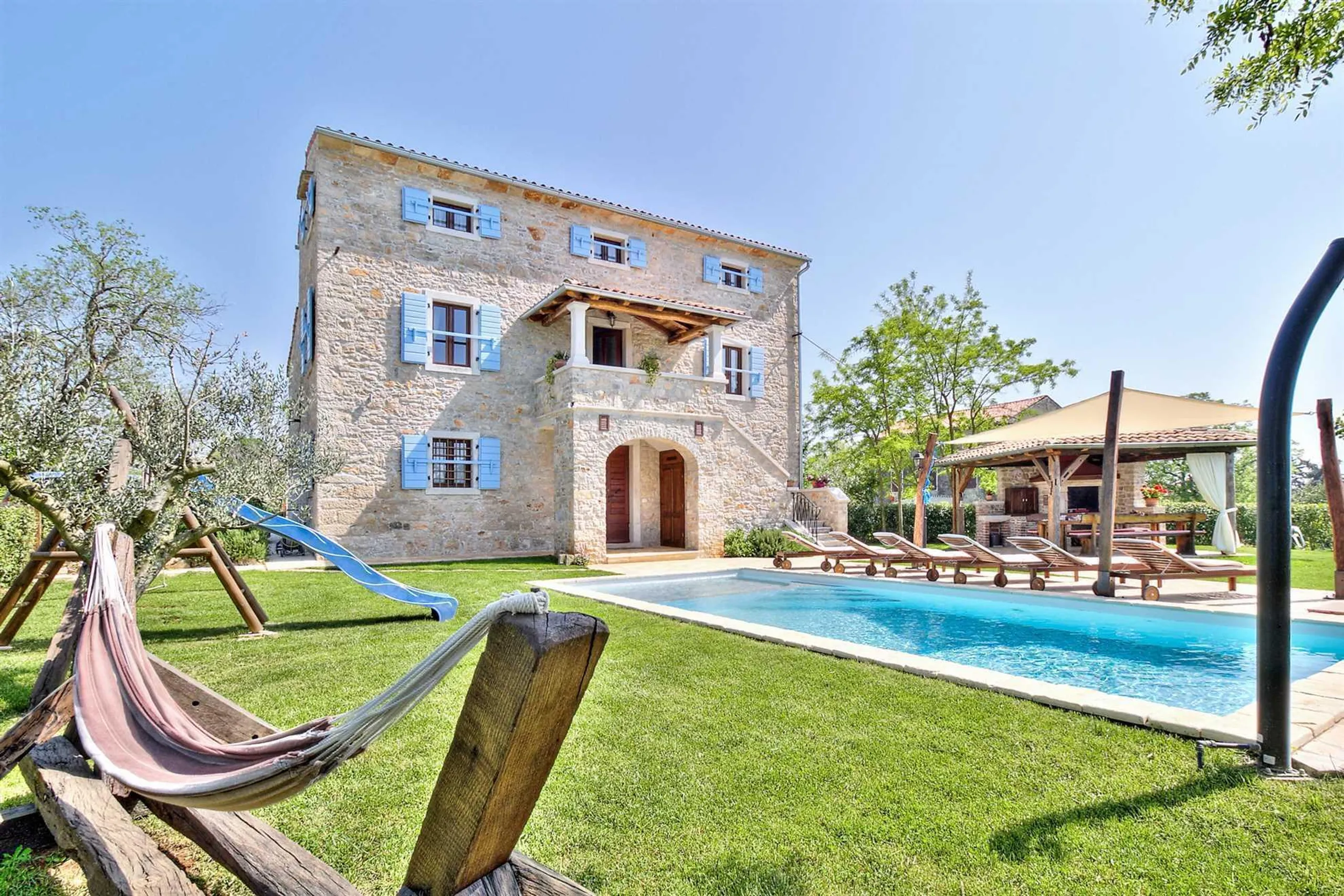 Graceful Istrian Villa with Private Swimming Pool in Idyllic Umag, Umag