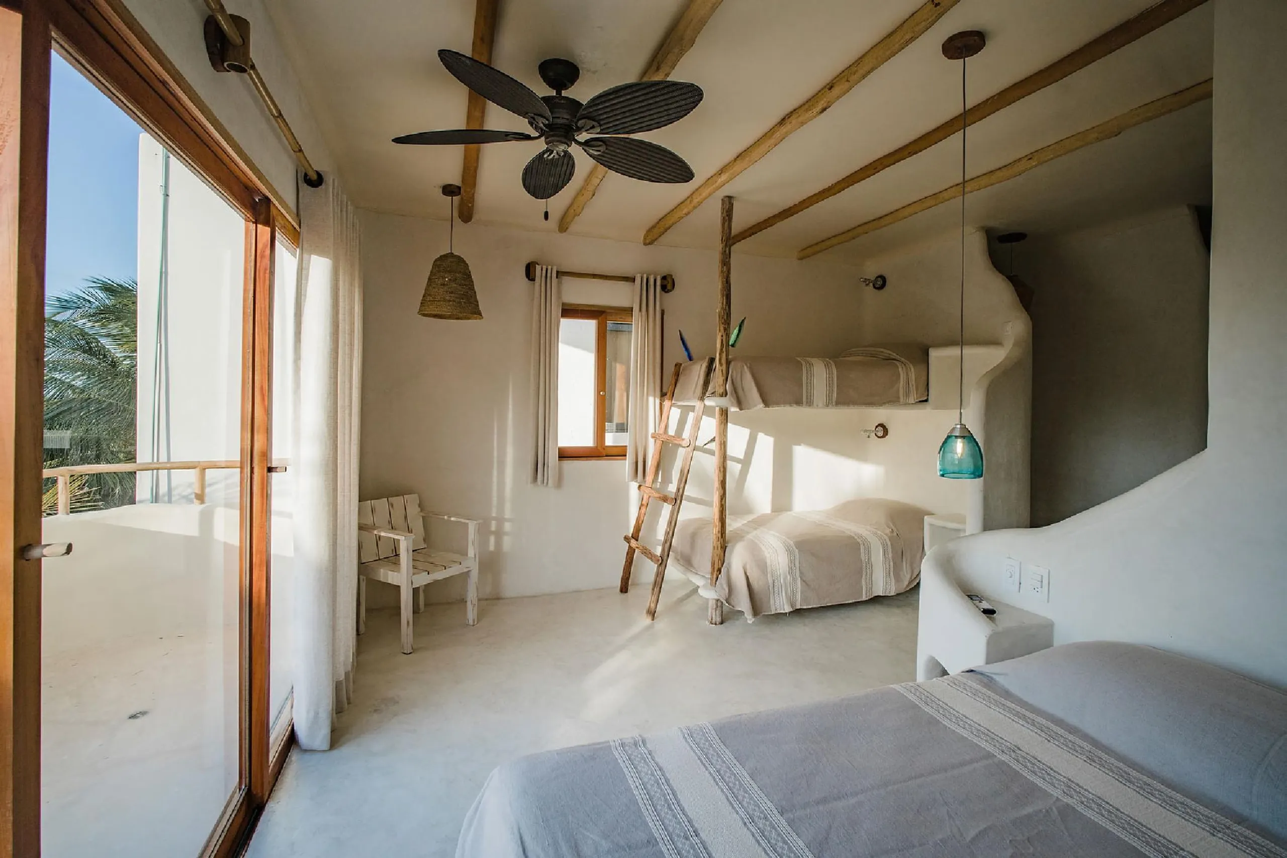 Beachfront Sustainable Eco Luxe Retreat Compound with Private Pool — photograph 8