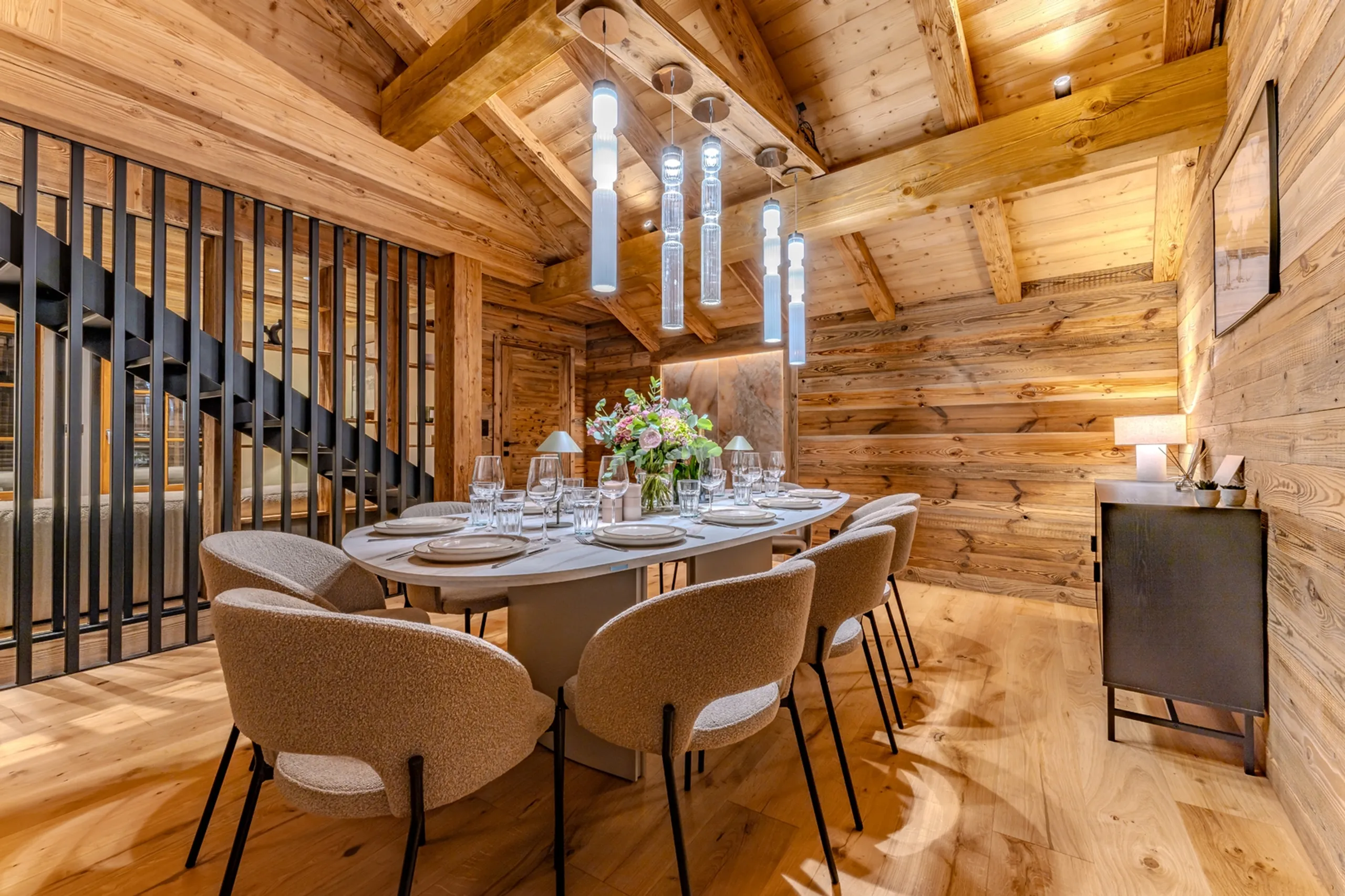 Relaxing Chalet with Sauna, Jacuzzi and Parking in Megeve — photograph 7
