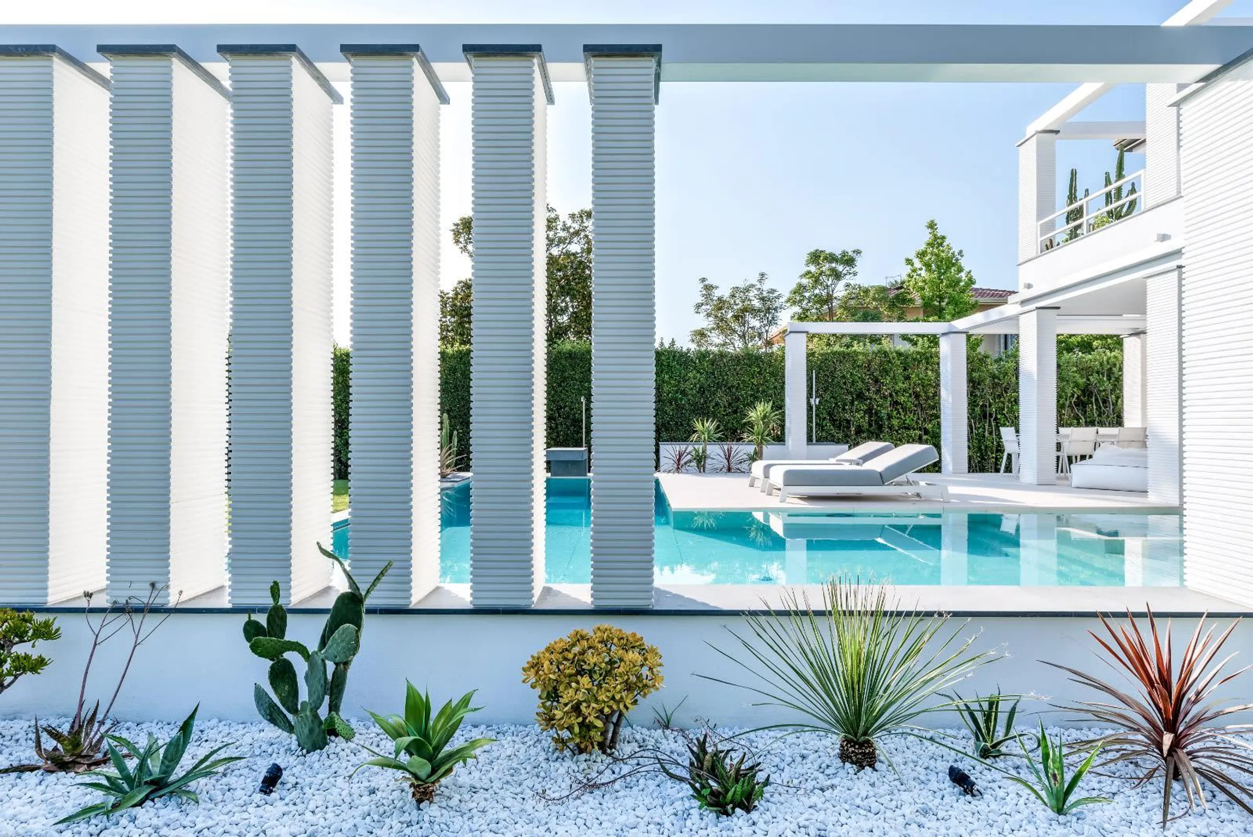 High-End Villa in Versilia with Private Heated Pool, and Steps from the Beach — photograph 3