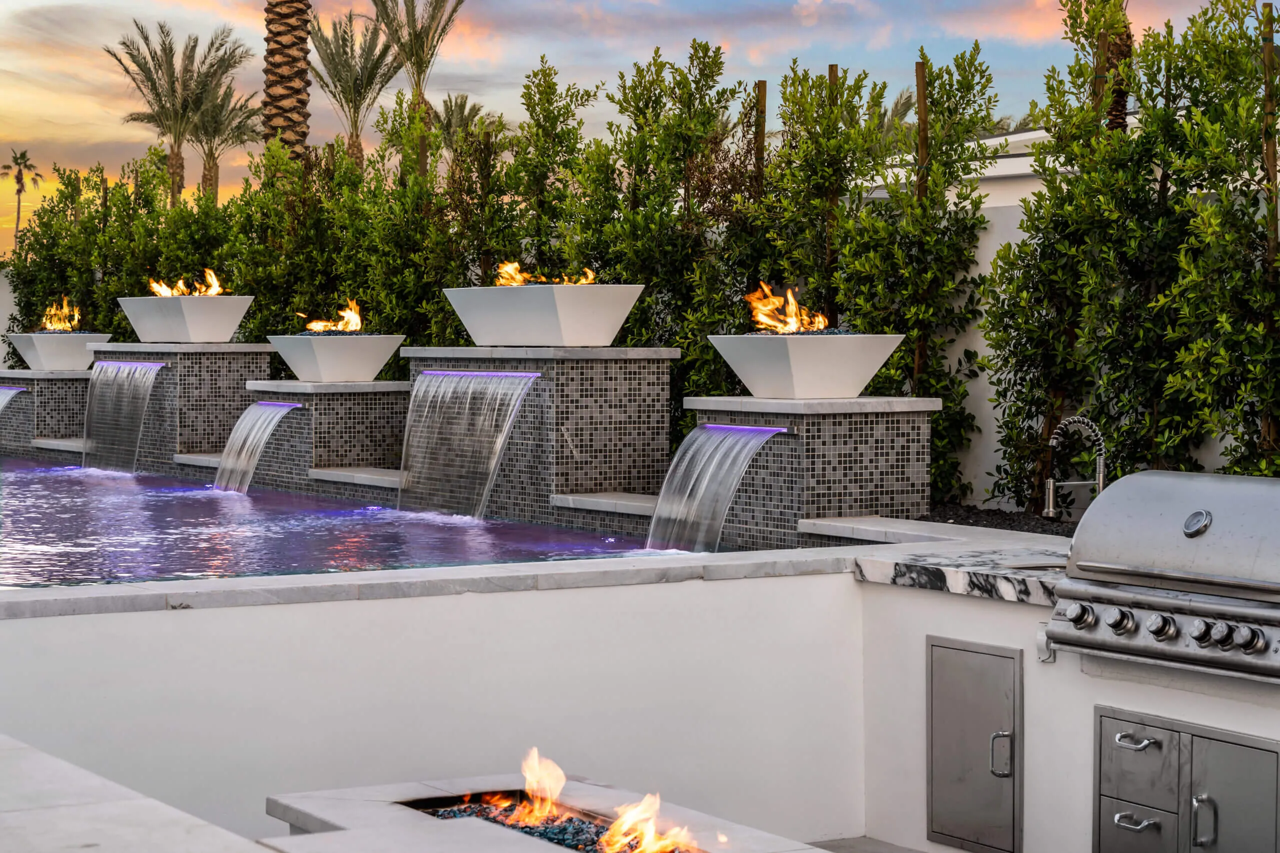 Stunning Modern Villa with Private Pool and Top-tier Amenities Near Palm Springs — photograph 7